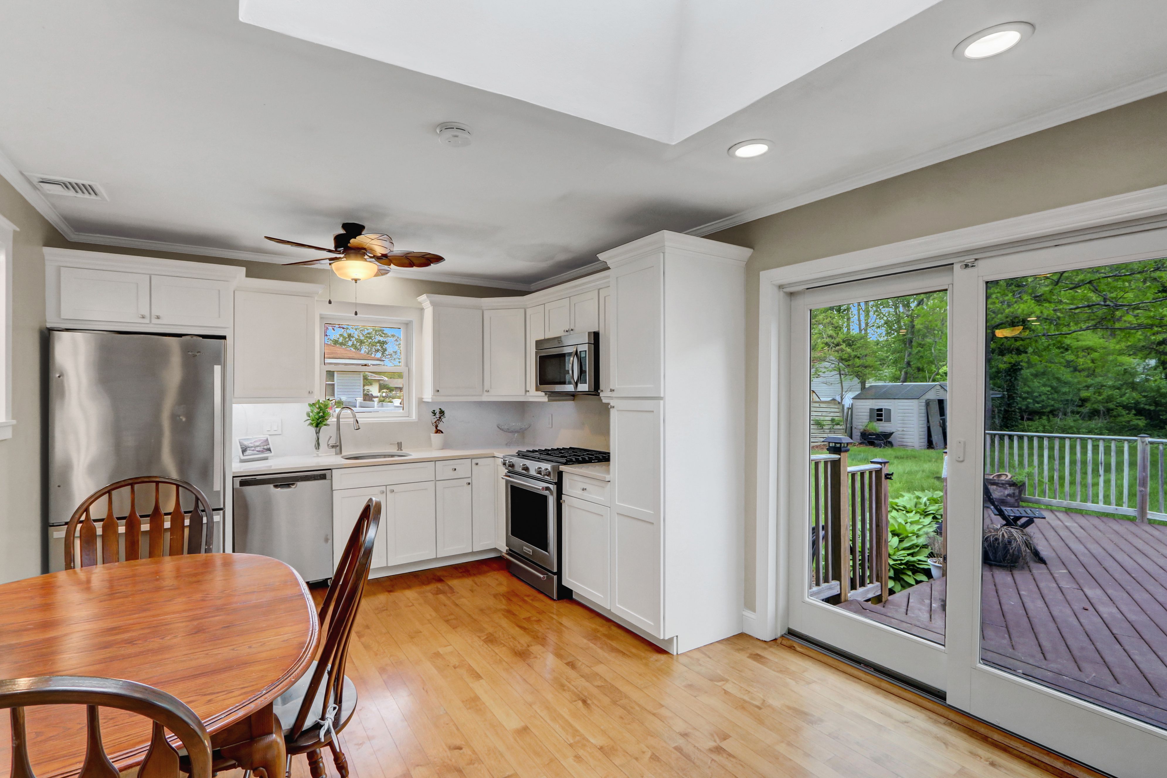 Brookhaven, New York, 11719, United States, 3 Bedrooms Bedrooms, ,2 BathroomsBathrooms,Residential,For Sale,1924488
