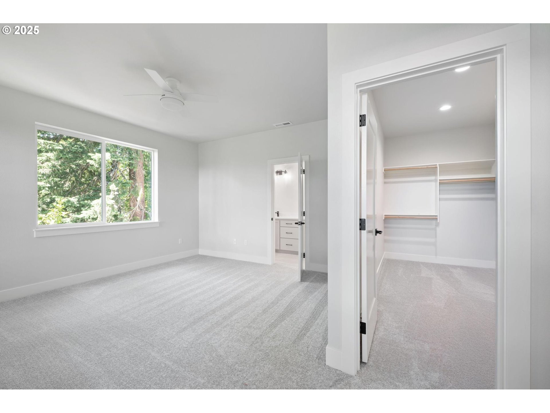 Tigard, Oregon, 97224, United States, 3 Bedrooms Bedrooms, ,2 BathroomsBathrooms,Residential,For Sale,1837175