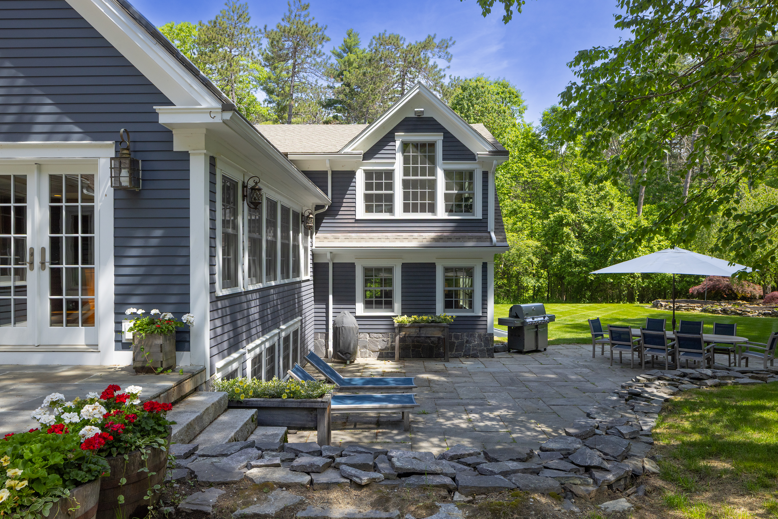  385 Irish Hill Road - 物件實景