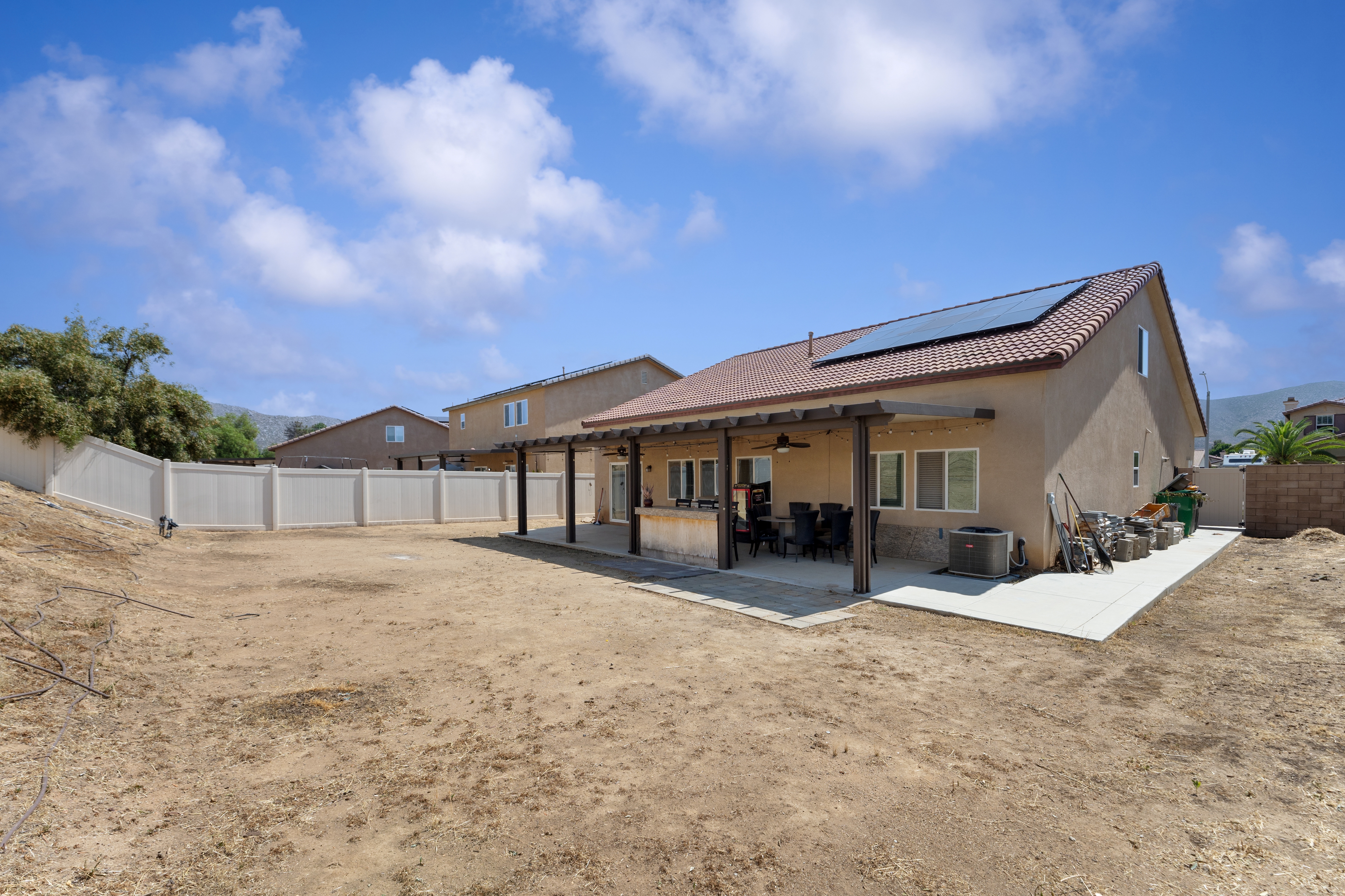 Winchester, California, 92596, United States, 6 Bedrooms Bedrooms, ,4 BathroomsBathrooms,Residential,For Sale,1983204