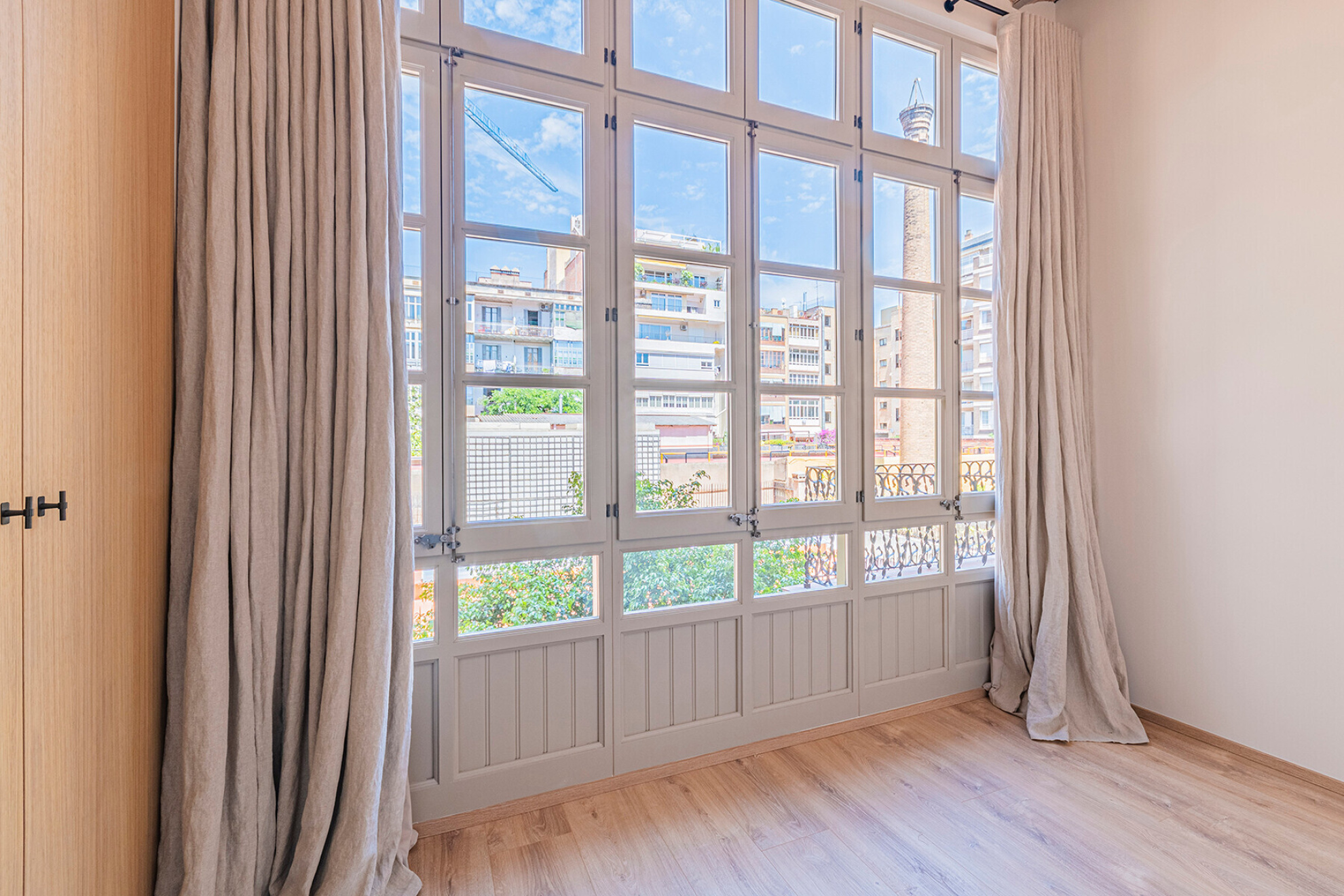  Refurbished modernist apartment in Eixample with luxury finishes - 物件實景