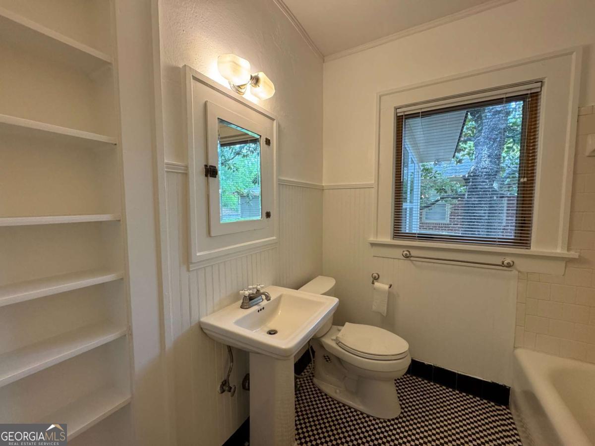 Athens, Georgia, 30606, United States, 4 Bedrooms Bedrooms, ,4 BathroomsBathrooms,Residential,For Sale,1806220