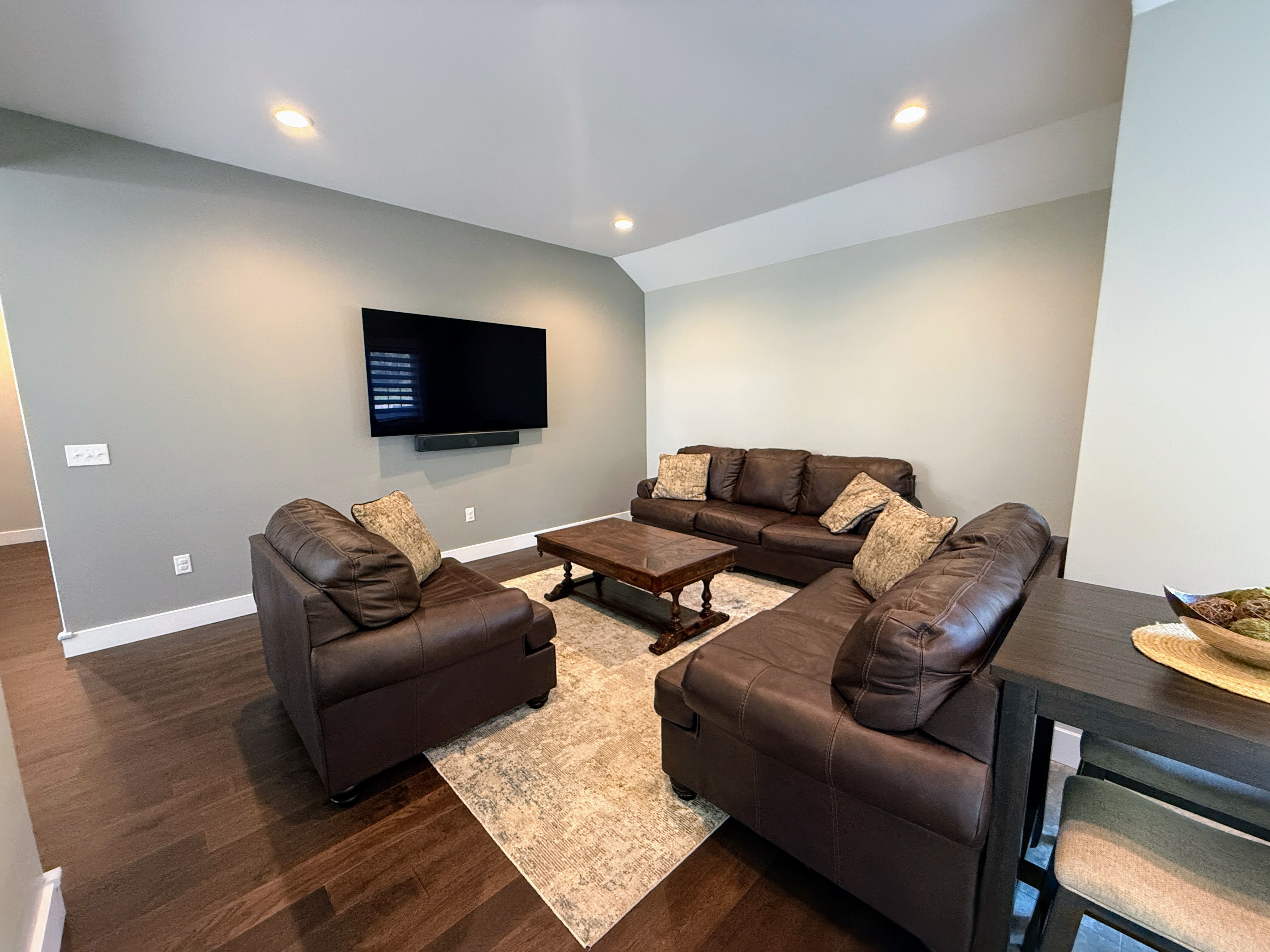 Ellettsville, Indiana, 47429, United States, 3 Bedrooms Bedrooms, ,3 BathroomsBathrooms,Residential,For Sale,1982394