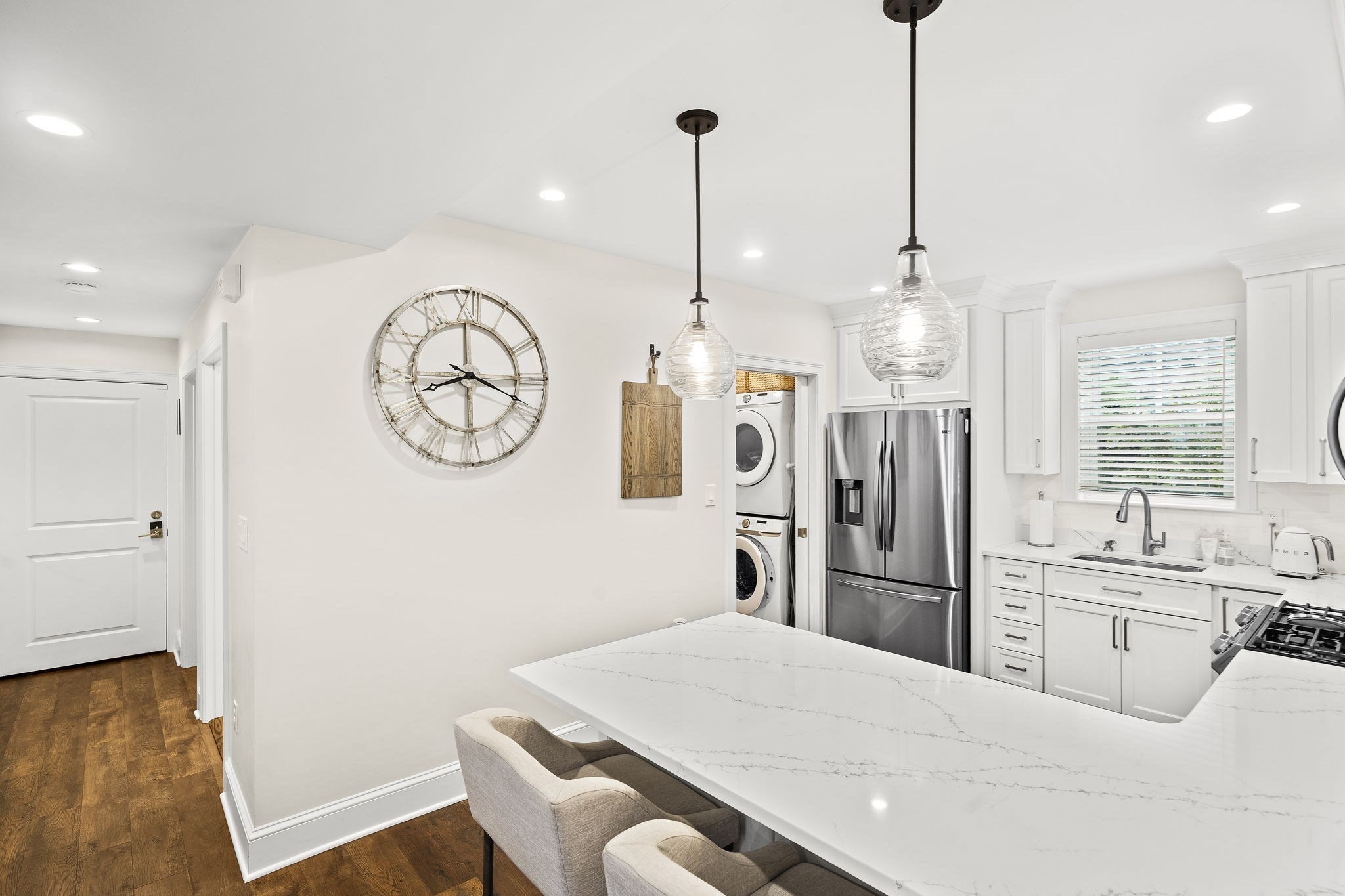 Wakefield, Massachusetts, 01880, United States, 3 Bedrooms Bedrooms, ,2 BathroomsBathrooms,Residential,For Sale,1982541