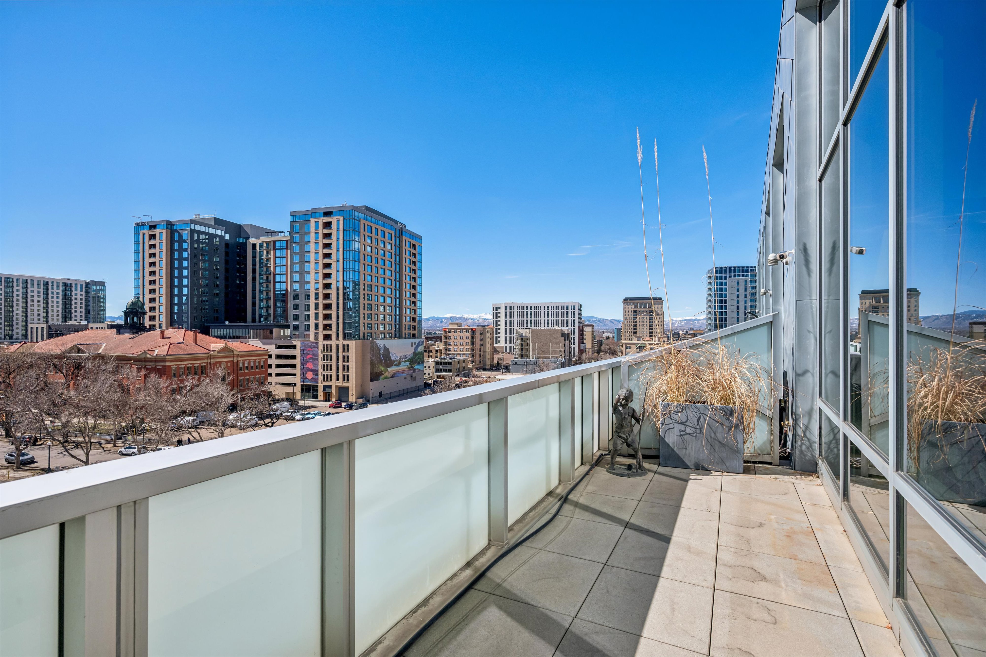  Exceptional Penthouse That Resides in Denver