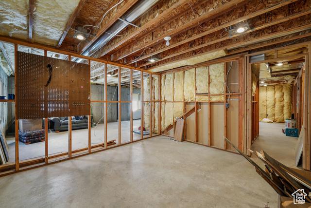 West Jordan, Utah, 84081, United States, 3 Bedrooms Bedrooms, ,2 BathroomsBathrooms,Residential,For Sale,1974575