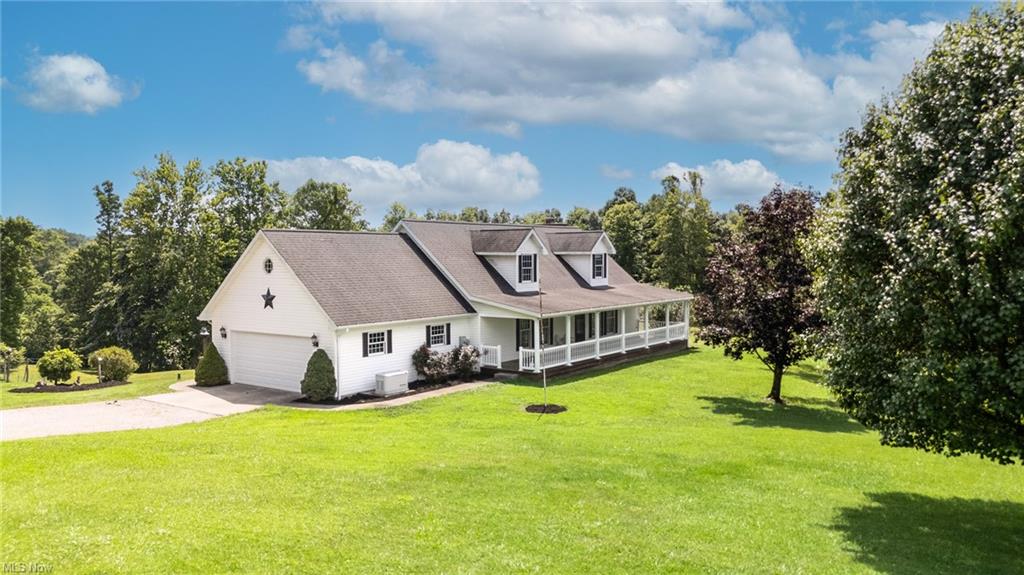 New Matamoras, Ohio, 45767, United States, 3 Bedrooms Bedrooms, ,4 BathroomsBathrooms,Residential,For Sale,1915992