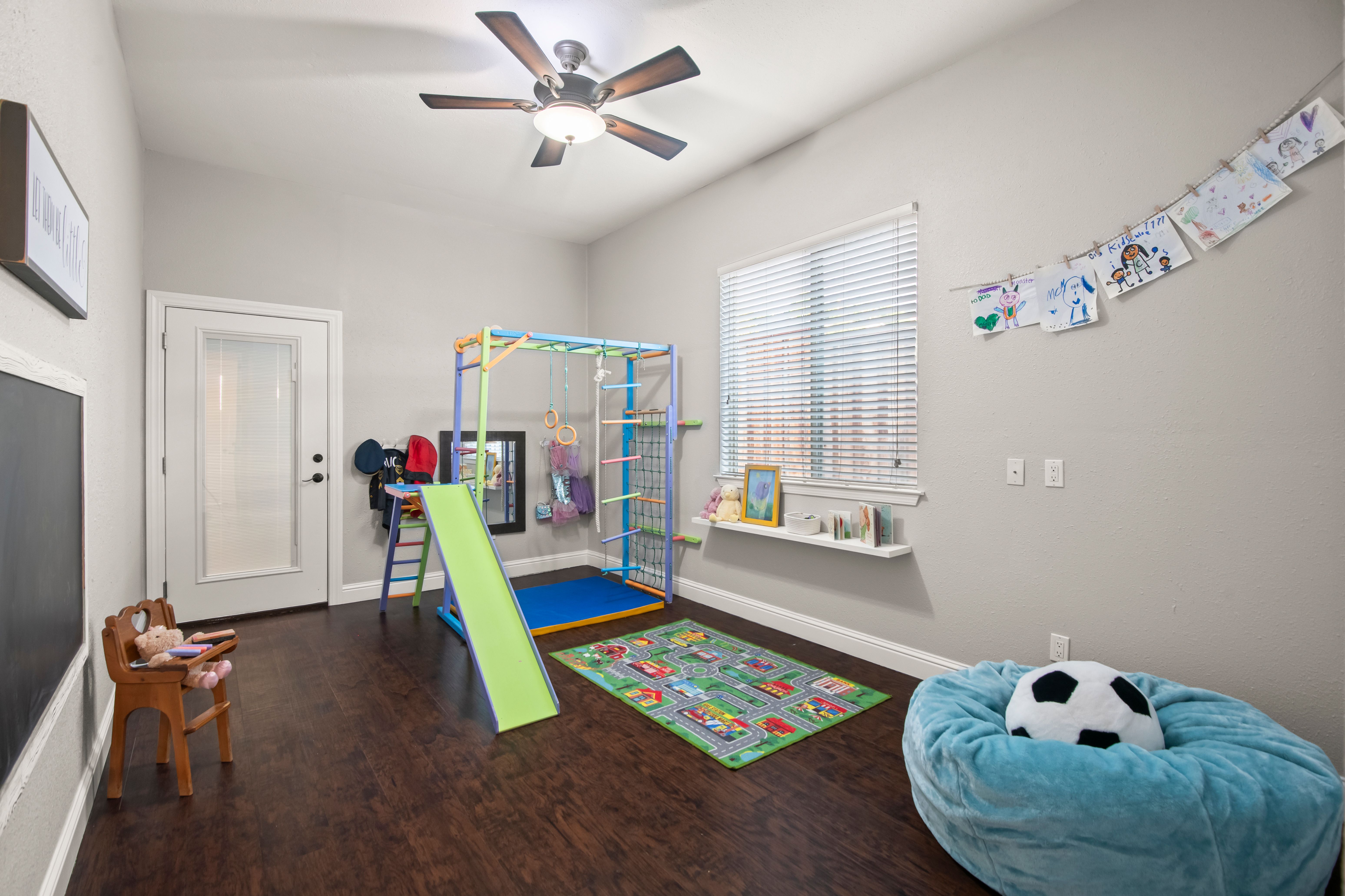  Spacious, Turnkey Living in the Heart of West Petaluma - 物件實景