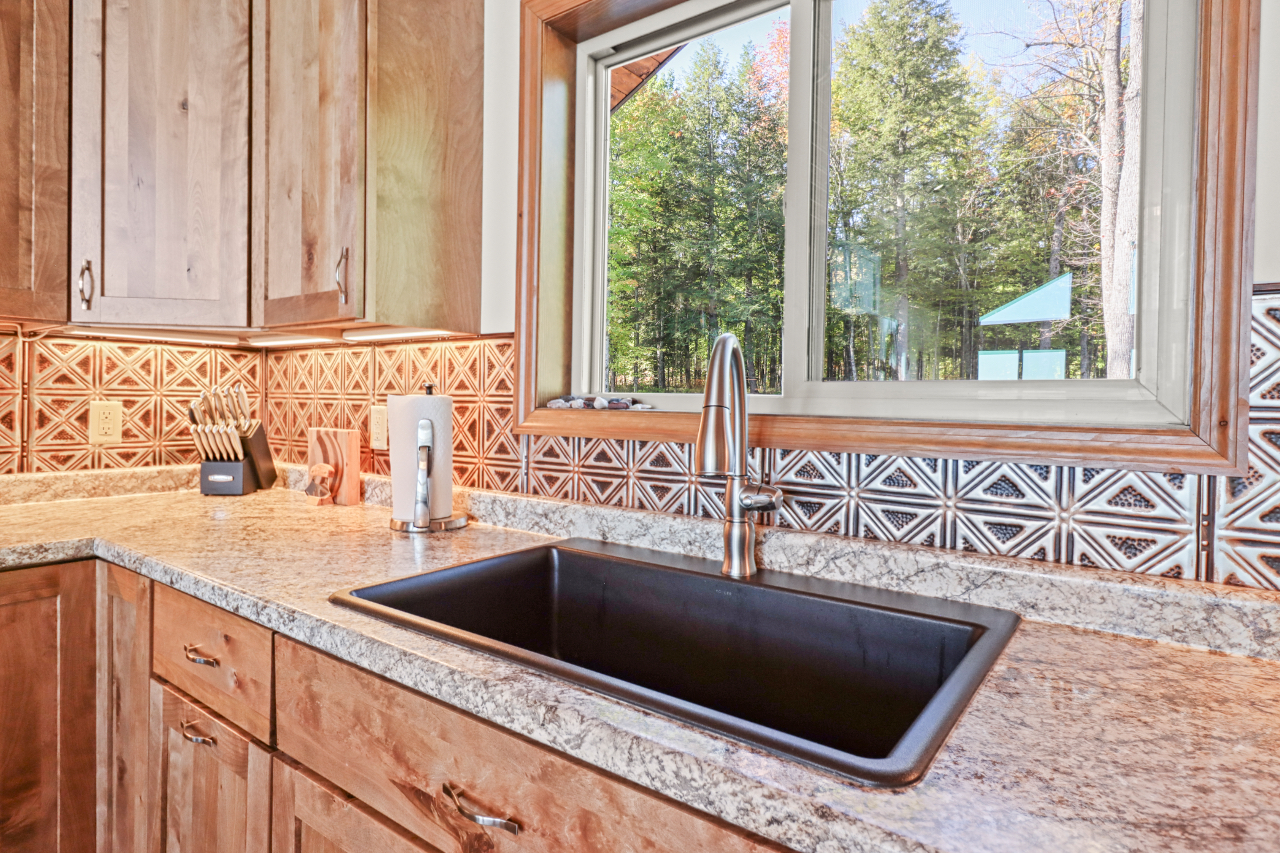 Marenisco, Wisconsin, 49947, United States, 4 Bedrooms Bedrooms, ,4 BathroomsBathrooms,Residential,For Sale,1984446