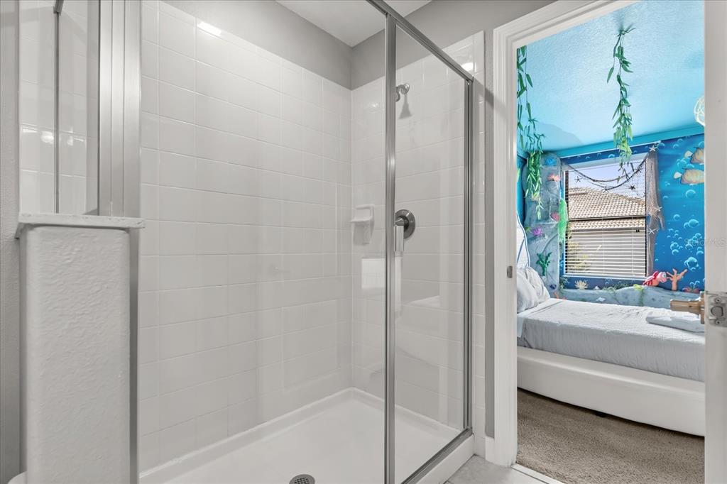 Davenport, Florida, 33896, United States, 8 Bedrooms Bedrooms, ,5 BathroomsBathrooms,Residential,For Sale,1896133