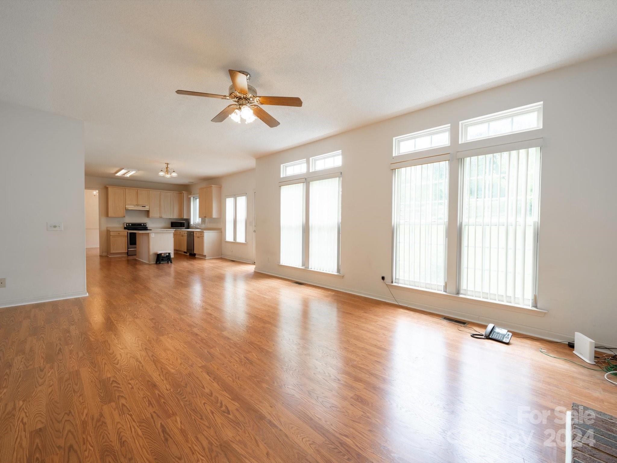 Charlotte, North Carolina, 28269, United States, 5 Bedrooms Bedrooms, ,3 BathroomsBathrooms,Residential,For Sale,1930006