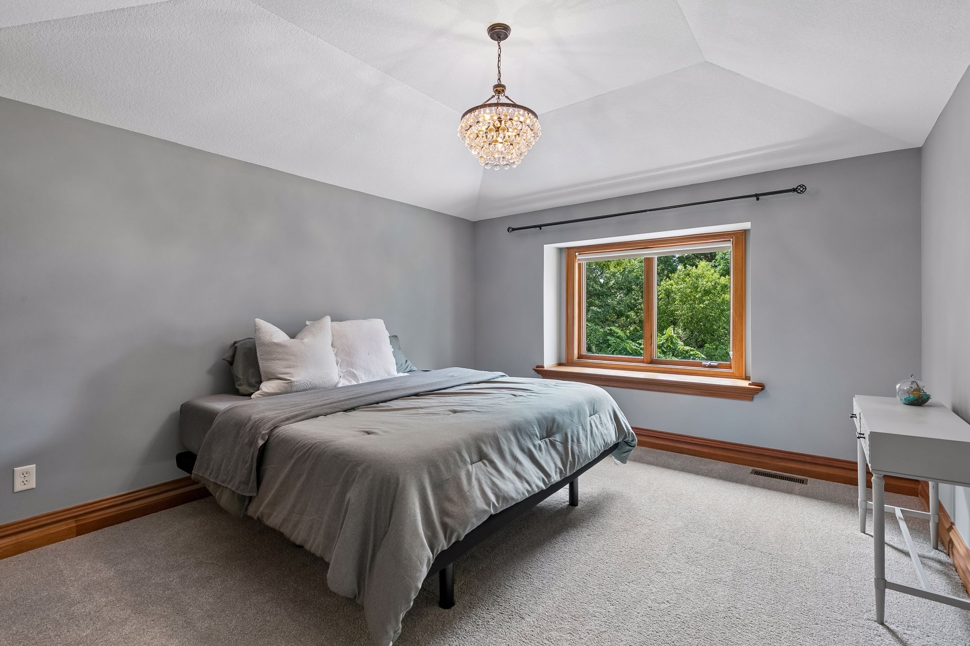  One-of-a-kind wooded retreat in Lakeville - 物件實景
