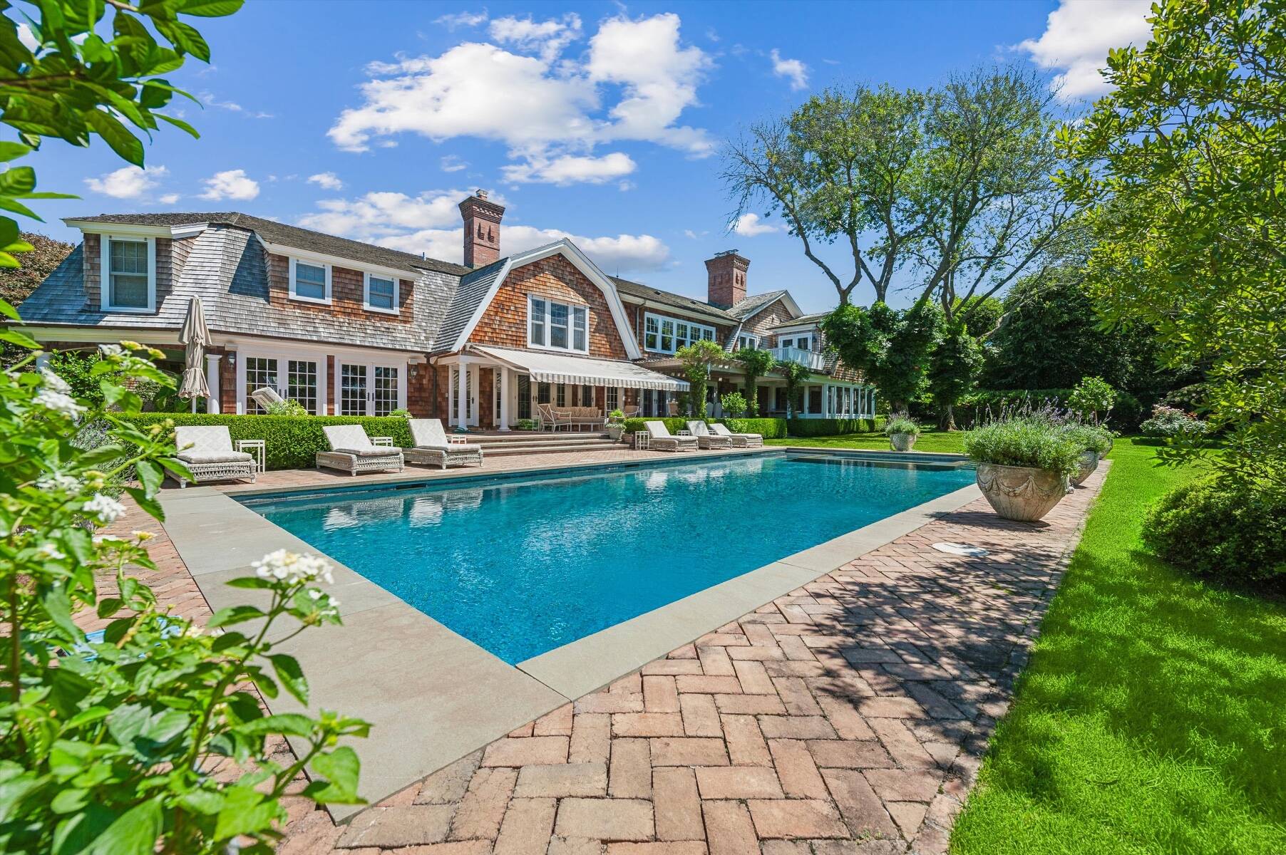  Timeless Southampton Estate with Tennis, Pool & Guest House - 物件實景