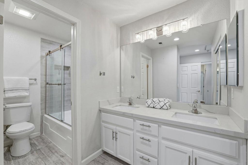 San Jose, California, 95136, United States, 2 Bedrooms Bedrooms, ,3 BathroomsBathrooms,Residential,For Sale,1987306