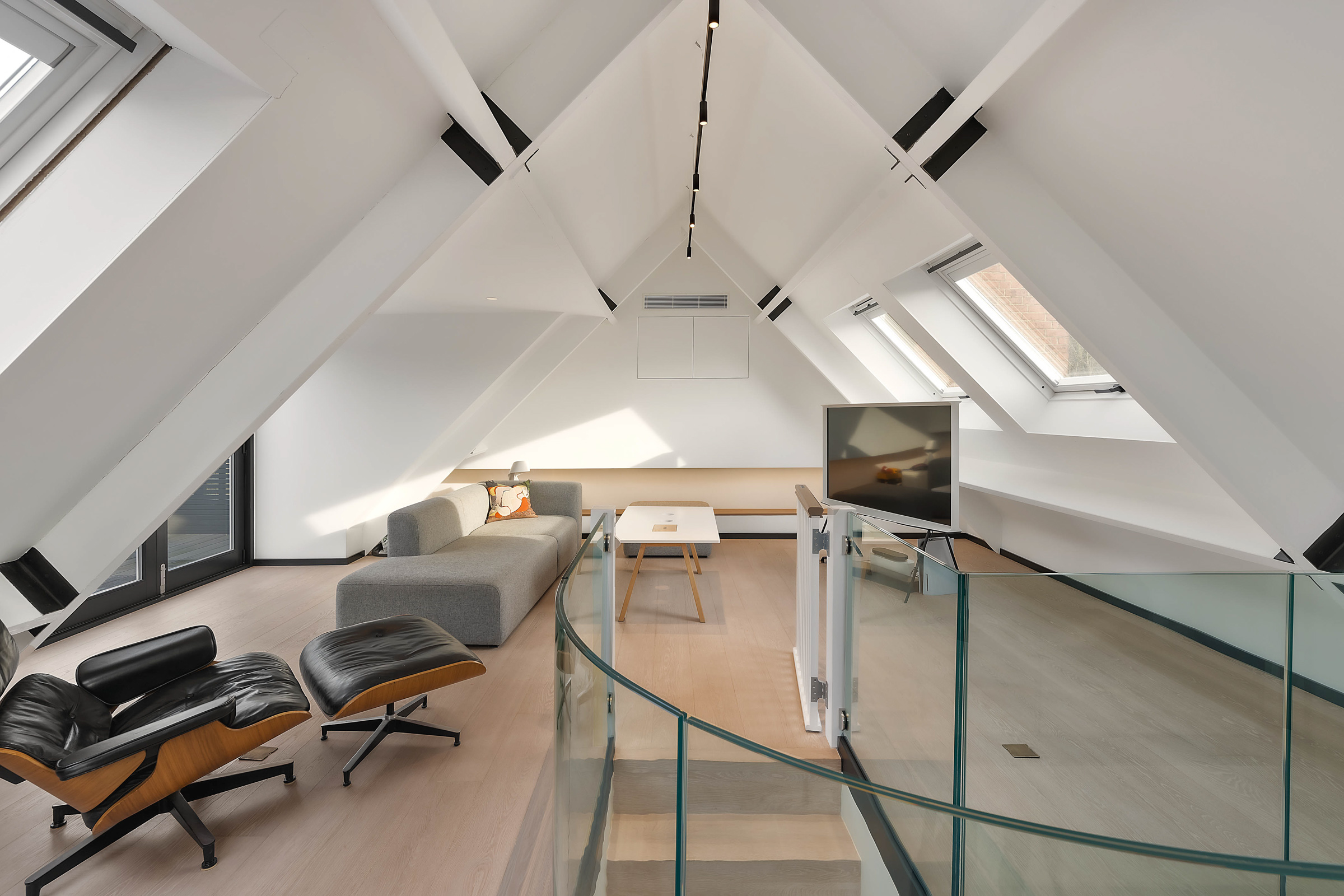  A Design-Led Penthouse Moments from Hampstead Heath - 物件實景