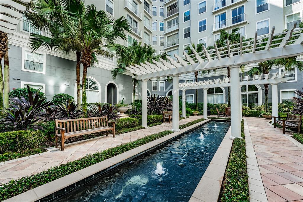 Tampa, Florida, 33602, United States, 2 Bedrooms Bedrooms, ,2 BathroomsBathrooms,Residential,For Sale,1745994