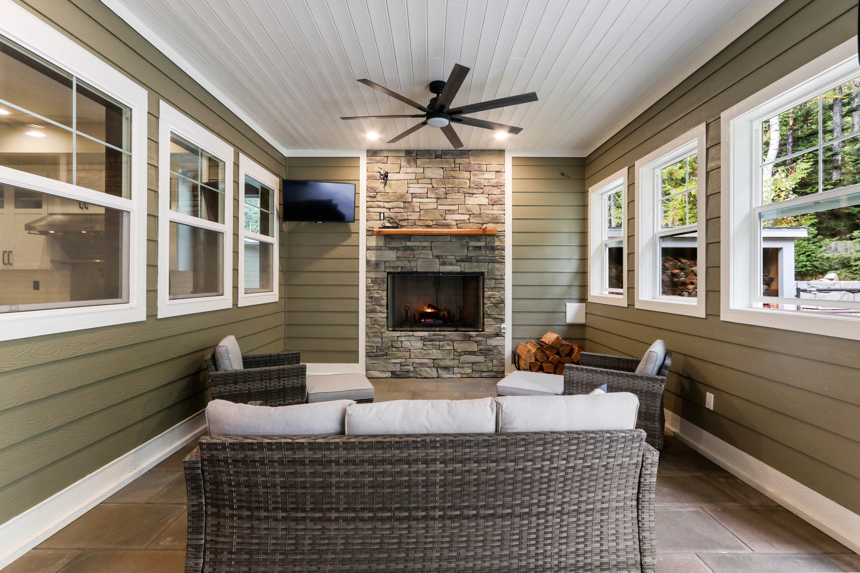 Sandpoint, Idaho, 83864, United States, 6 Bedrooms Bedrooms, ,8 BathroomsBathrooms,Residential,For Sale,1975419