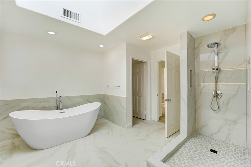 Calabasas, California, 91302, United States, 3 Bedrooms Bedrooms, ,3 BathroomsBathrooms,Residential,For Sale,1885380