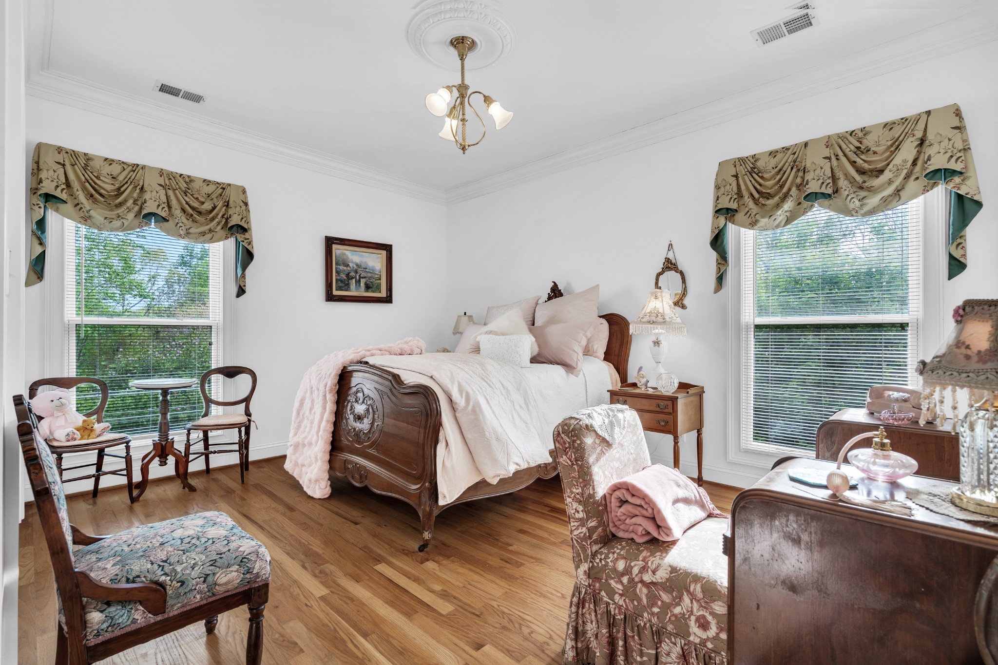 Dover, Tennessee, 37058, United States, 6 Bedrooms Bedrooms, ,4 BathroomsBathrooms,Residential,For Sale,1981726