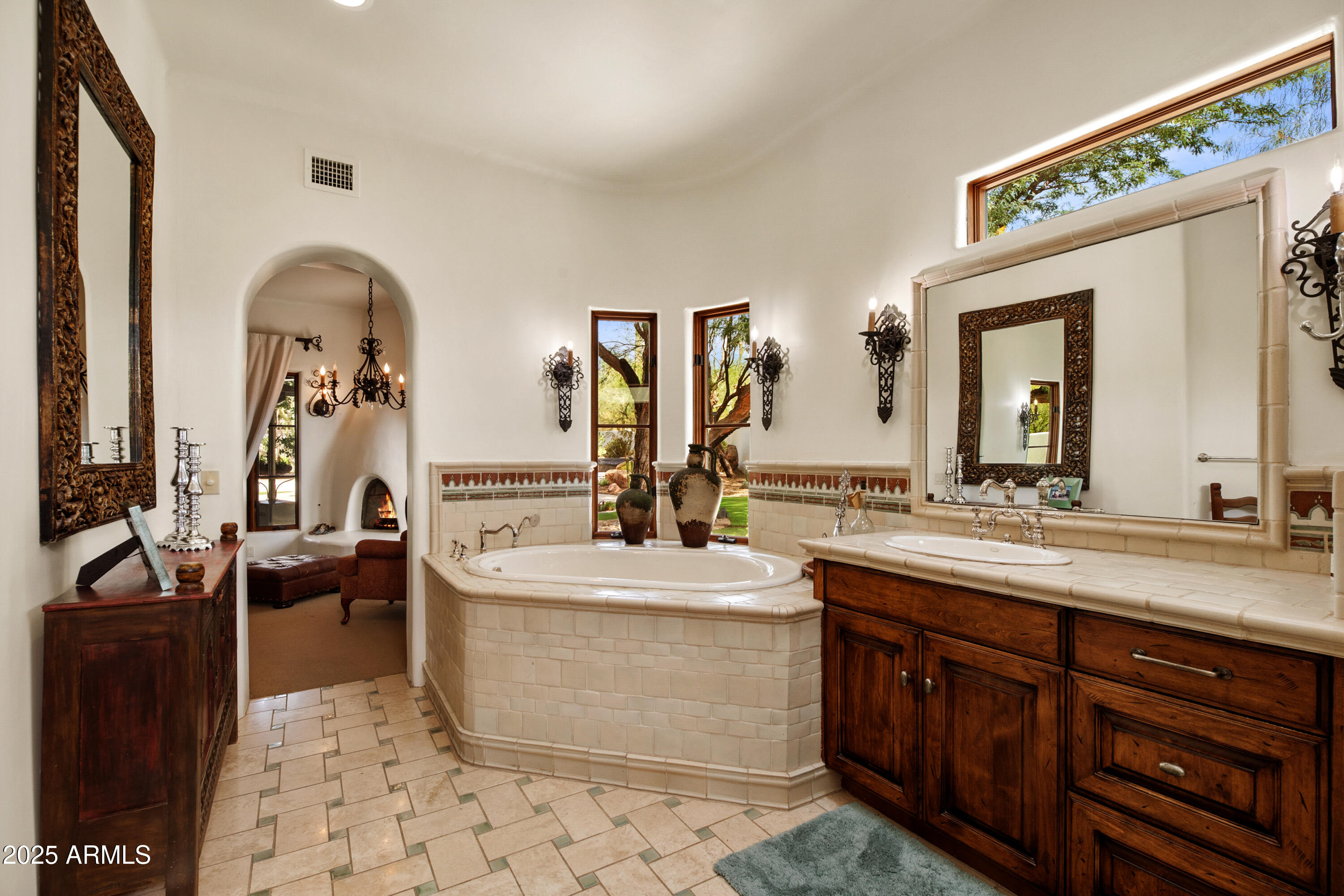 Cave Creek, Arizona, 85331, United States, 2 Bedrooms Bedrooms, ,4 BathroomsBathrooms,Residential,For Sale,1987771