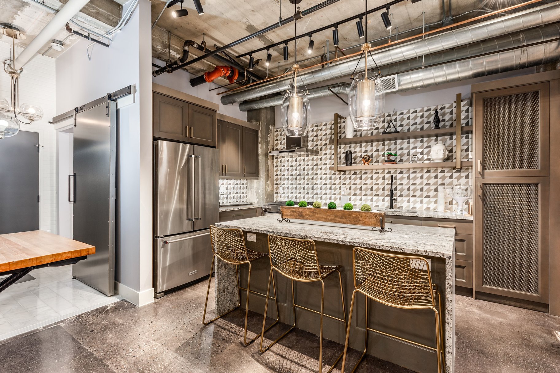  Downtown Historic Loft Meets Smart-Tech Modern Luxury - 物件實景