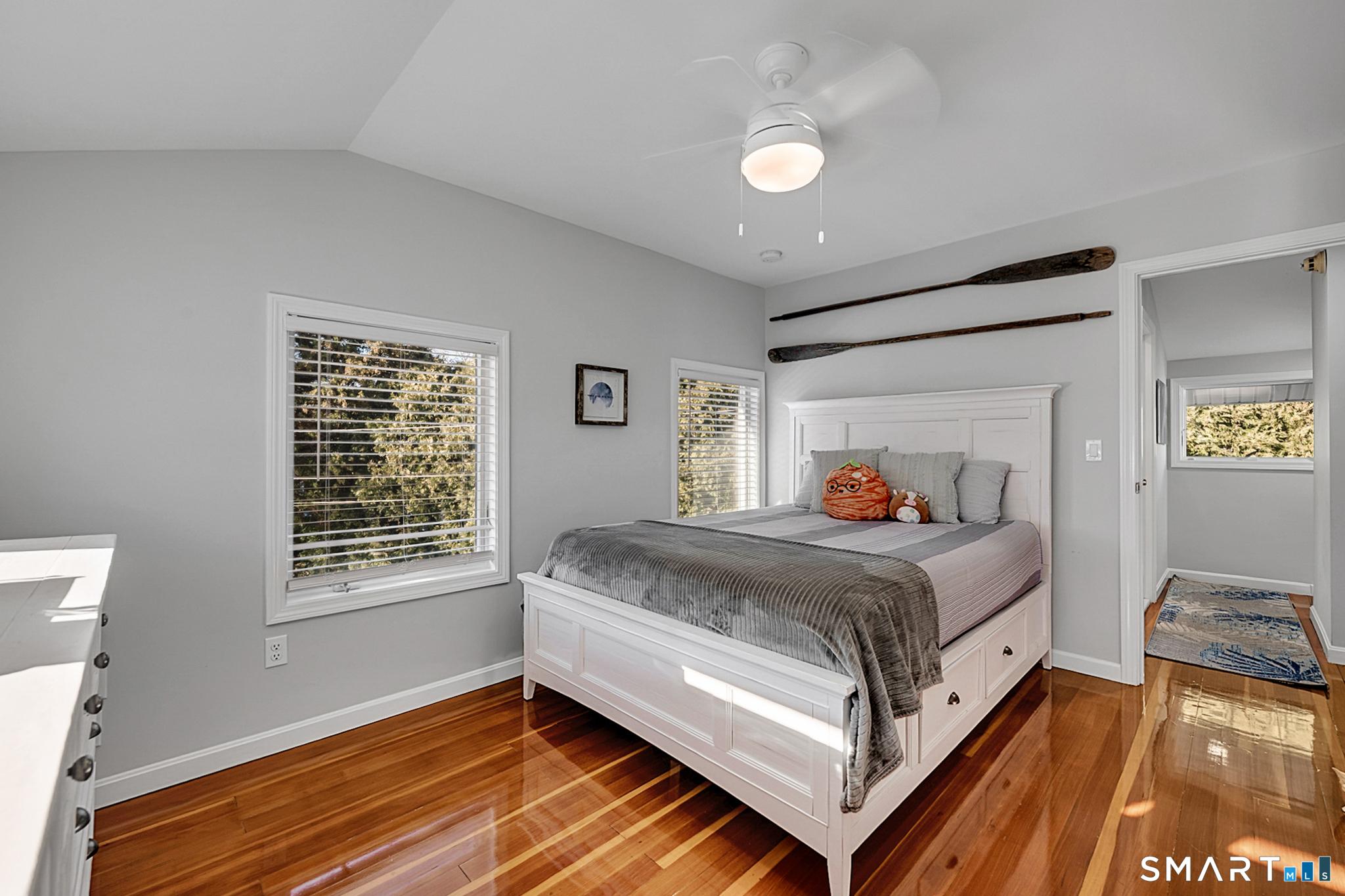 East Lyme, Connecticut, 06357, United States, 3 Bedrooms Bedrooms, ,3 BathroomsBathrooms,Residential,For Sale,2005306