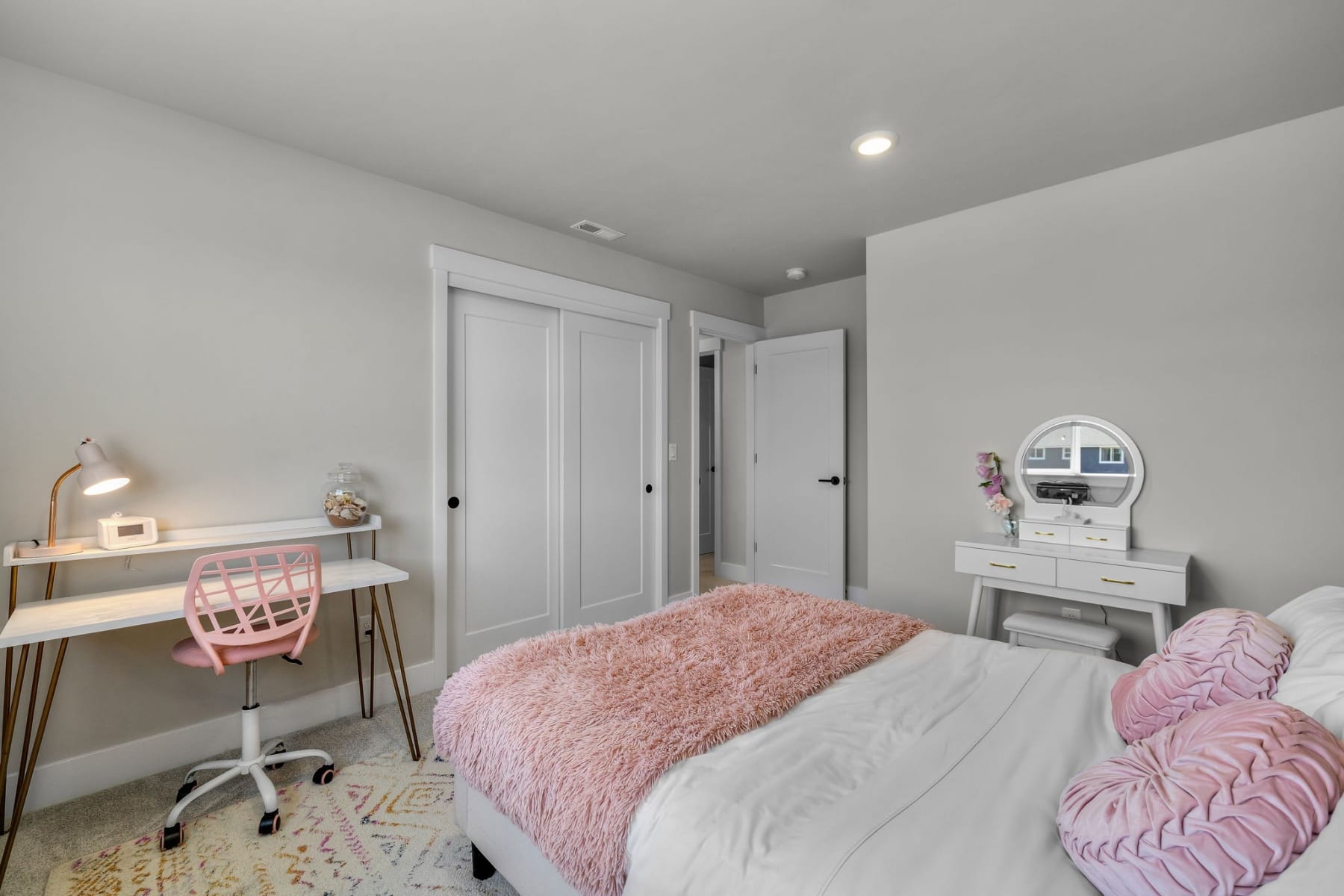  60933 SE Sydney Harbor Court Bend, OR 97702 - 物件實景