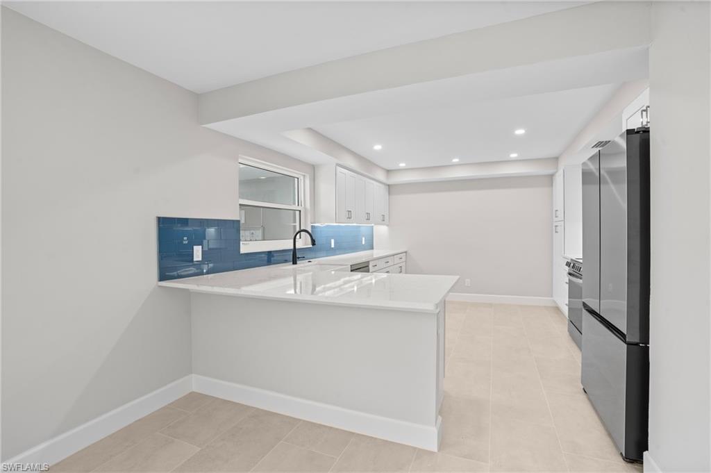 Naples, Florida, 34102, United States, 2 Bedrooms Bedrooms, ,2 BathroomsBathrooms,Residential,For Sale,1992081