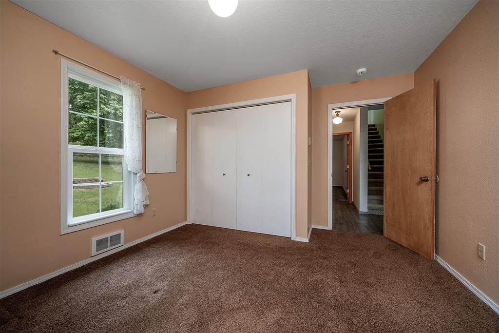 Polson, Montana, 59860, United States, 3 Bedrooms Bedrooms, ,1 BathroomBathrooms,Residential,For Sale,1846037