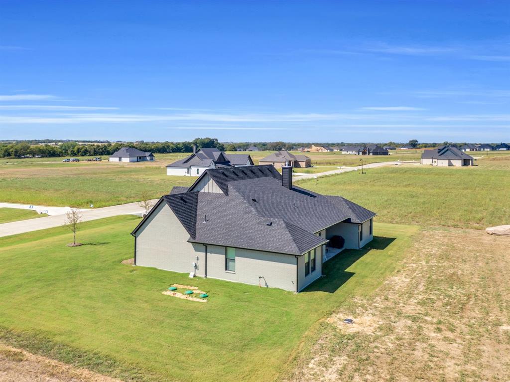 Waxahachie, Texas, 75167, United States, 4 Bedrooms Bedrooms, ,2 BathroomsBathrooms,Residential,For Sale,1975202