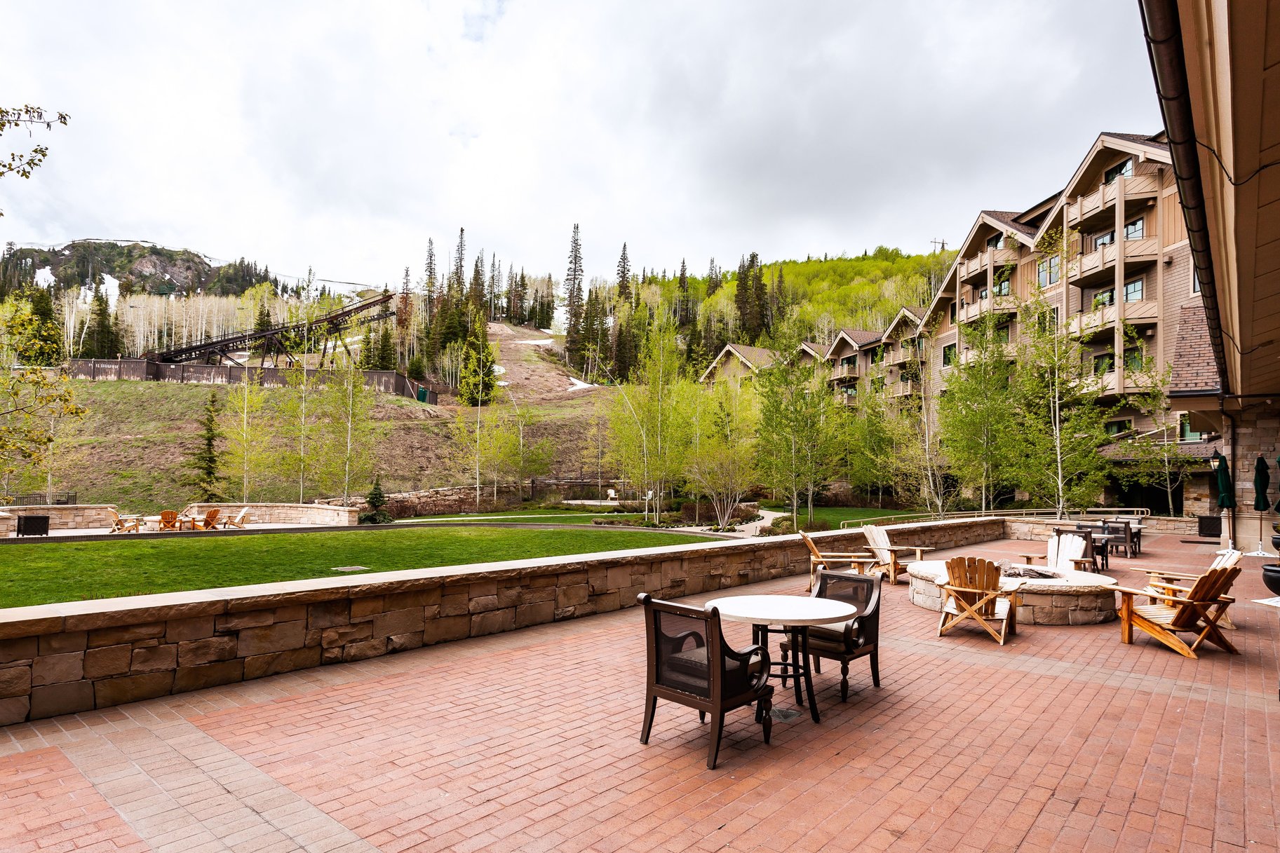  Warmth, reimagined at Altitude, 2 Bedroom + Den, Montage Residences Deer Valley - 物件實景