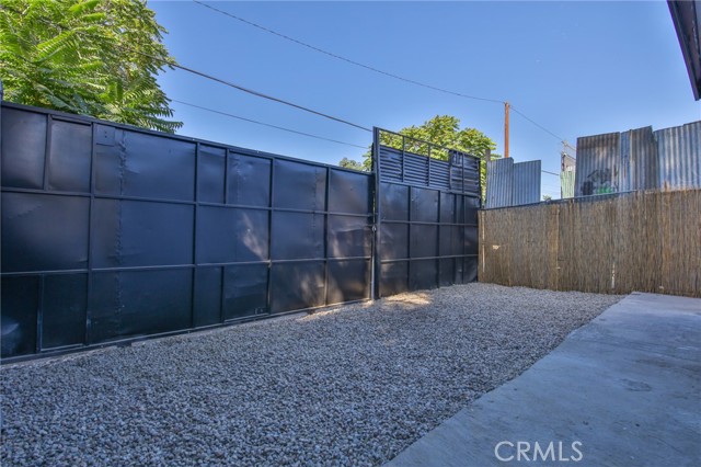 Los Angeles, California, 90002, United States, 5 Bedrooms Bedrooms, ,Residential,For Sale,2008147