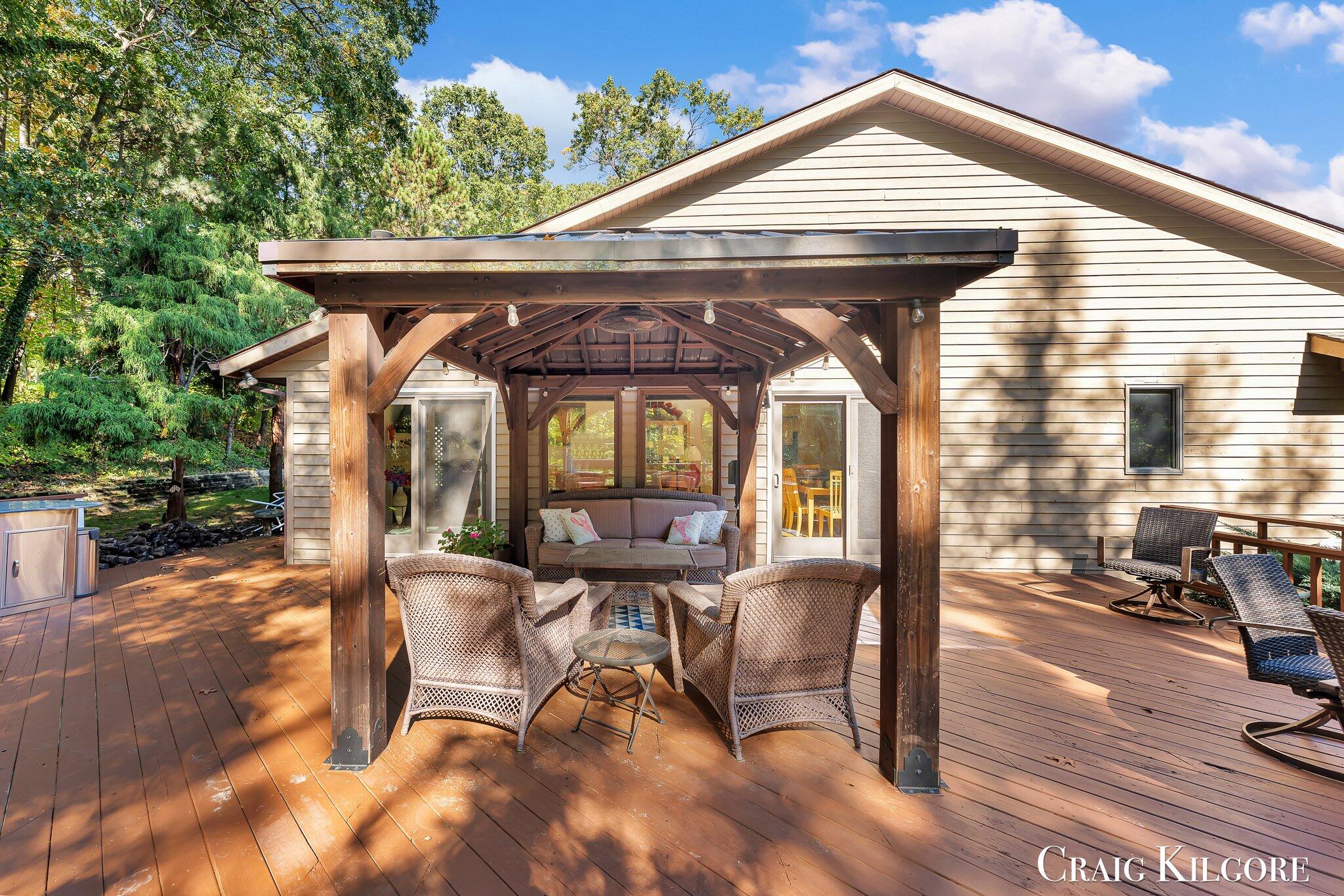 Spring Lake, Michigan, 49456, United States, 2 Bedrooms Bedrooms, ,3 BathroomsBathrooms,Residential,For Sale,2003157