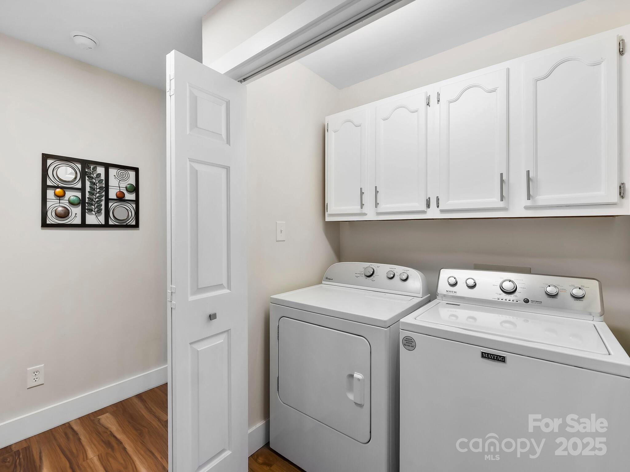 Asheville, North Carolina, 28804, United States, 4 Bedrooms Bedrooms, ,3 BathroomsBathrooms,Residential,For Sale,2006568