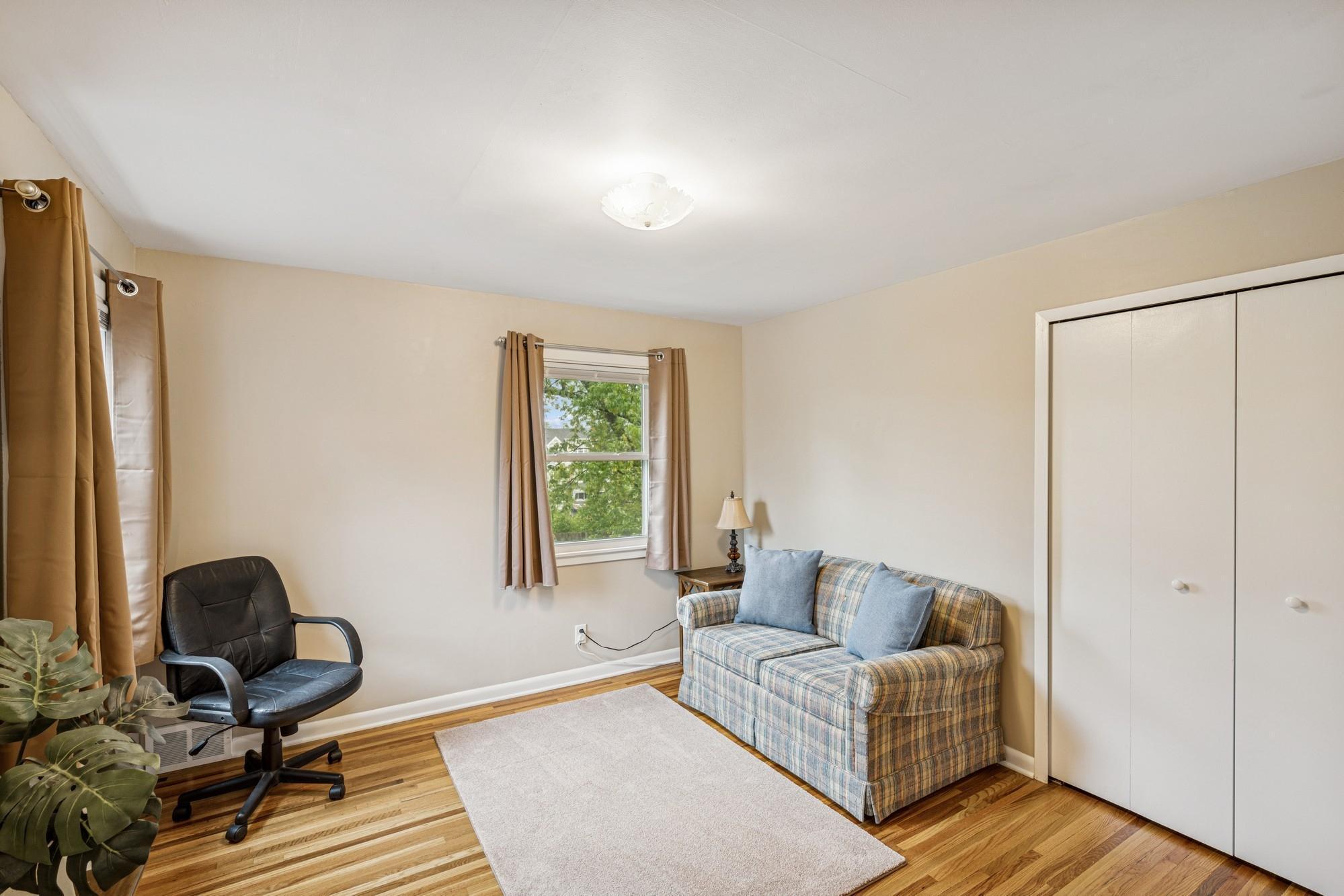 Minnetonka, Minnesota, 55345, United States, 3 Bedrooms Bedrooms, ,1 BathroomBathrooms,Residential,For Sale,1902041