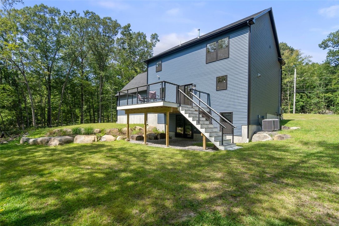 Cumberland, Rhode Island, 02864, United States, 3 Bedrooms Bedrooms, ,3 BathroomsBathrooms,Residential,For Sale,1991986