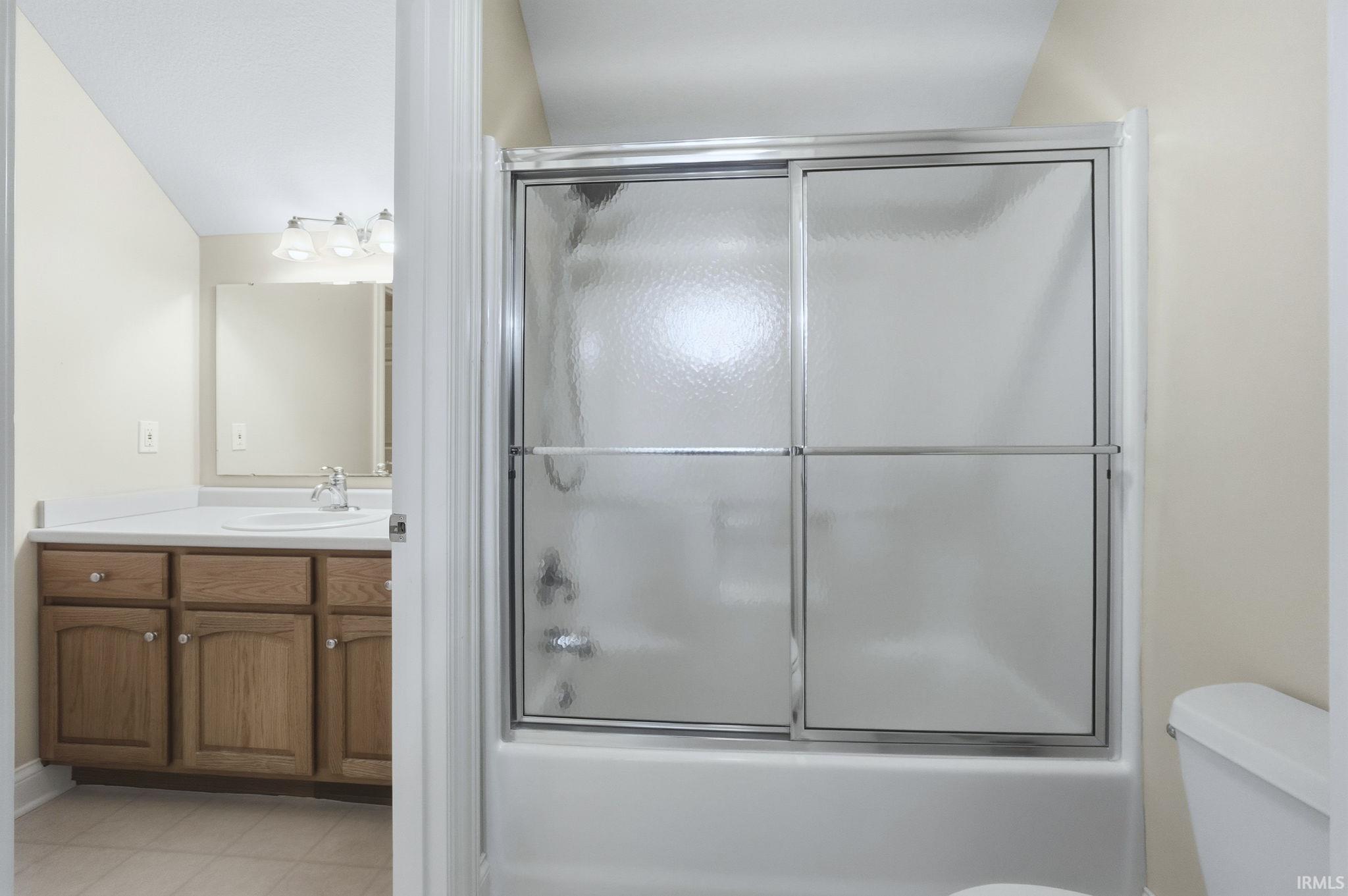 Fort Wayne, Indiana, 46814, United States, 4 Bedrooms Bedrooms, ,5 BathroomsBathrooms,Residential,For Sale,2001824