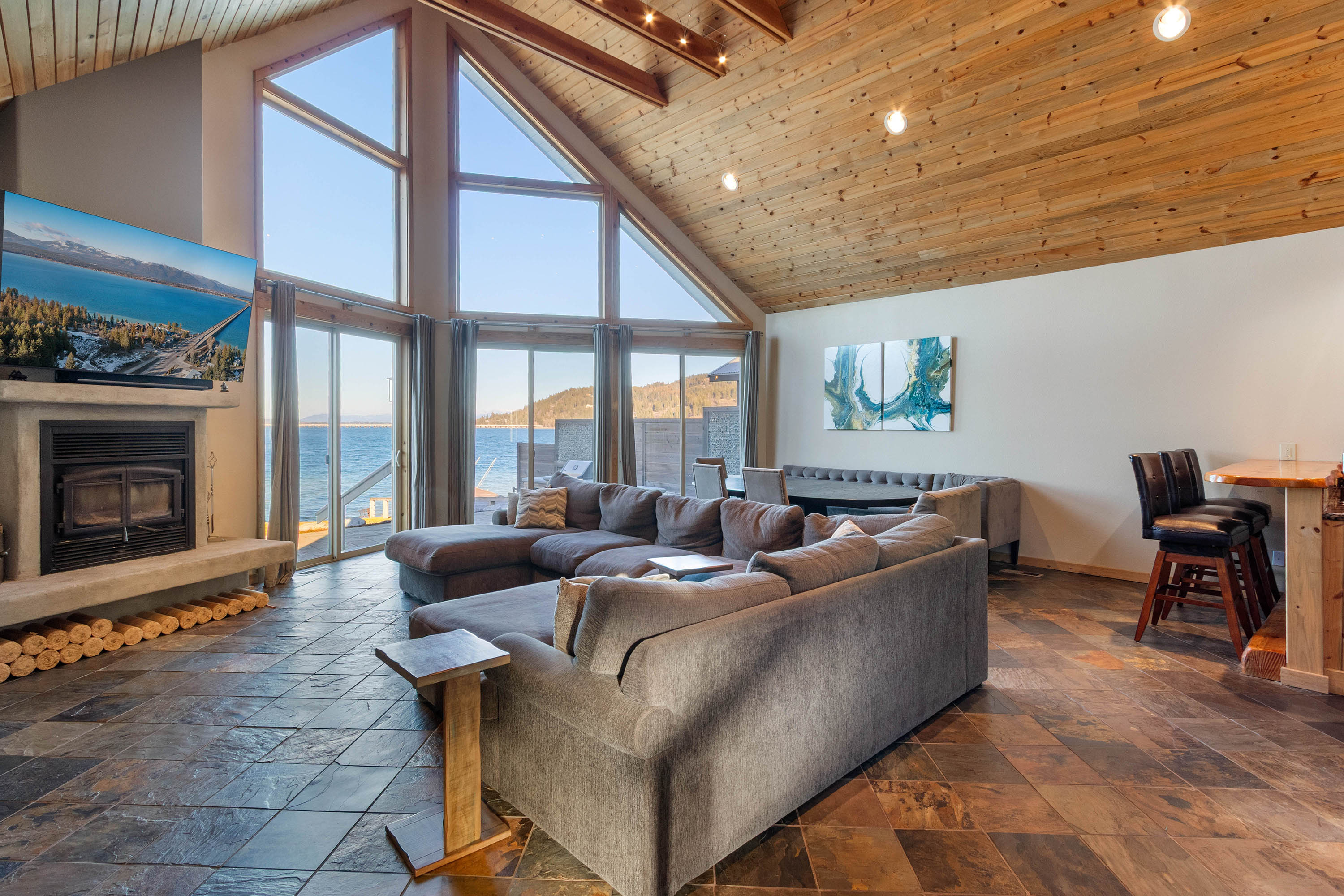 Sagle, Idaho, 83860, United States, 4 Bedrooms Bedrooms, ,2 BathroomsBathrooms,Residential,For Sale,2013773