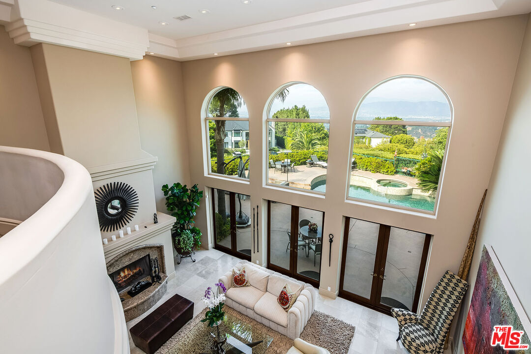 Beverly Hills, California, 90210, United States, 4 Bedrooms Bedrooms, ,5 BathroomsBathrooms,Residential,For Sale,1919871