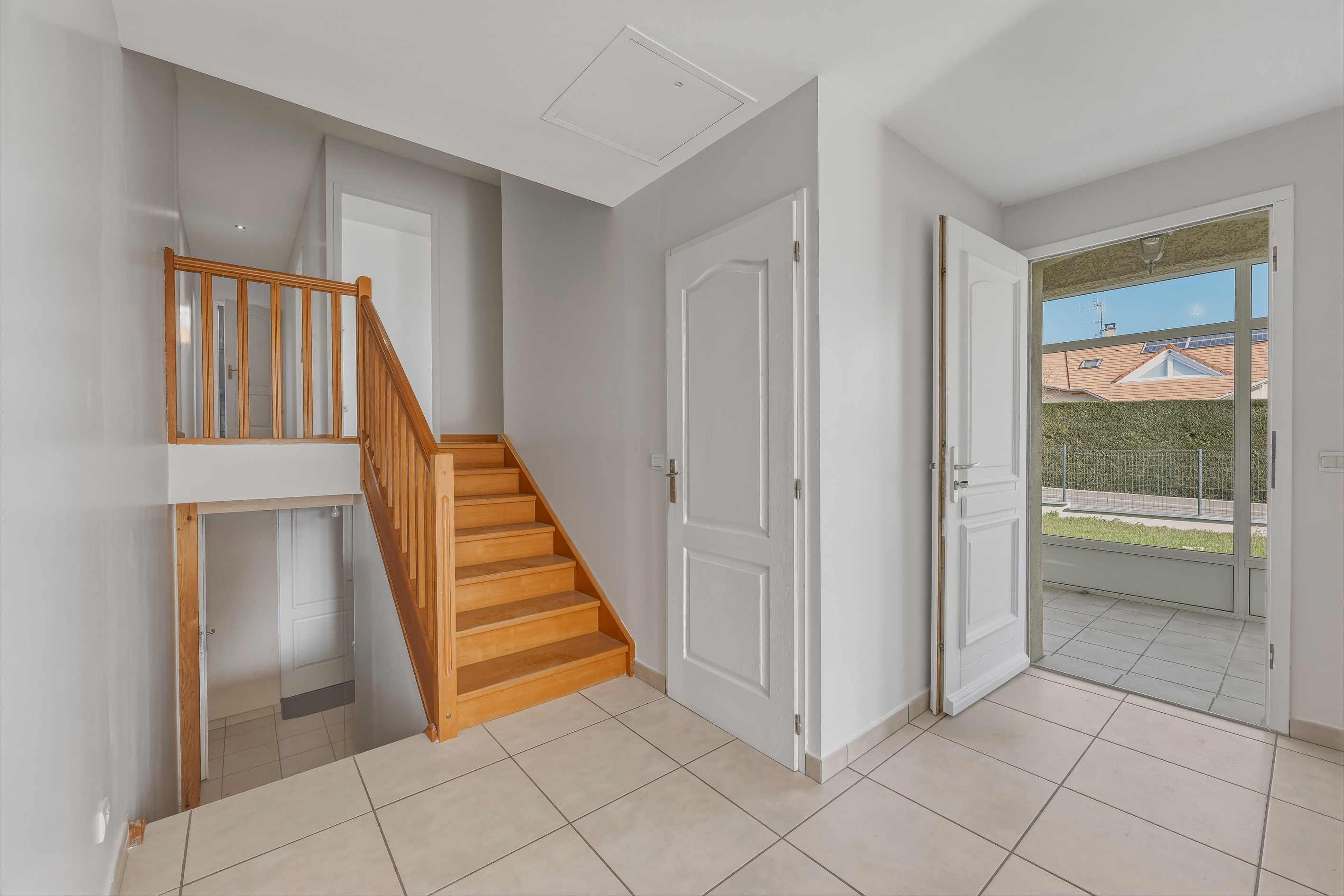 Elegant family home very close to the border in a quiet location - 物件實景