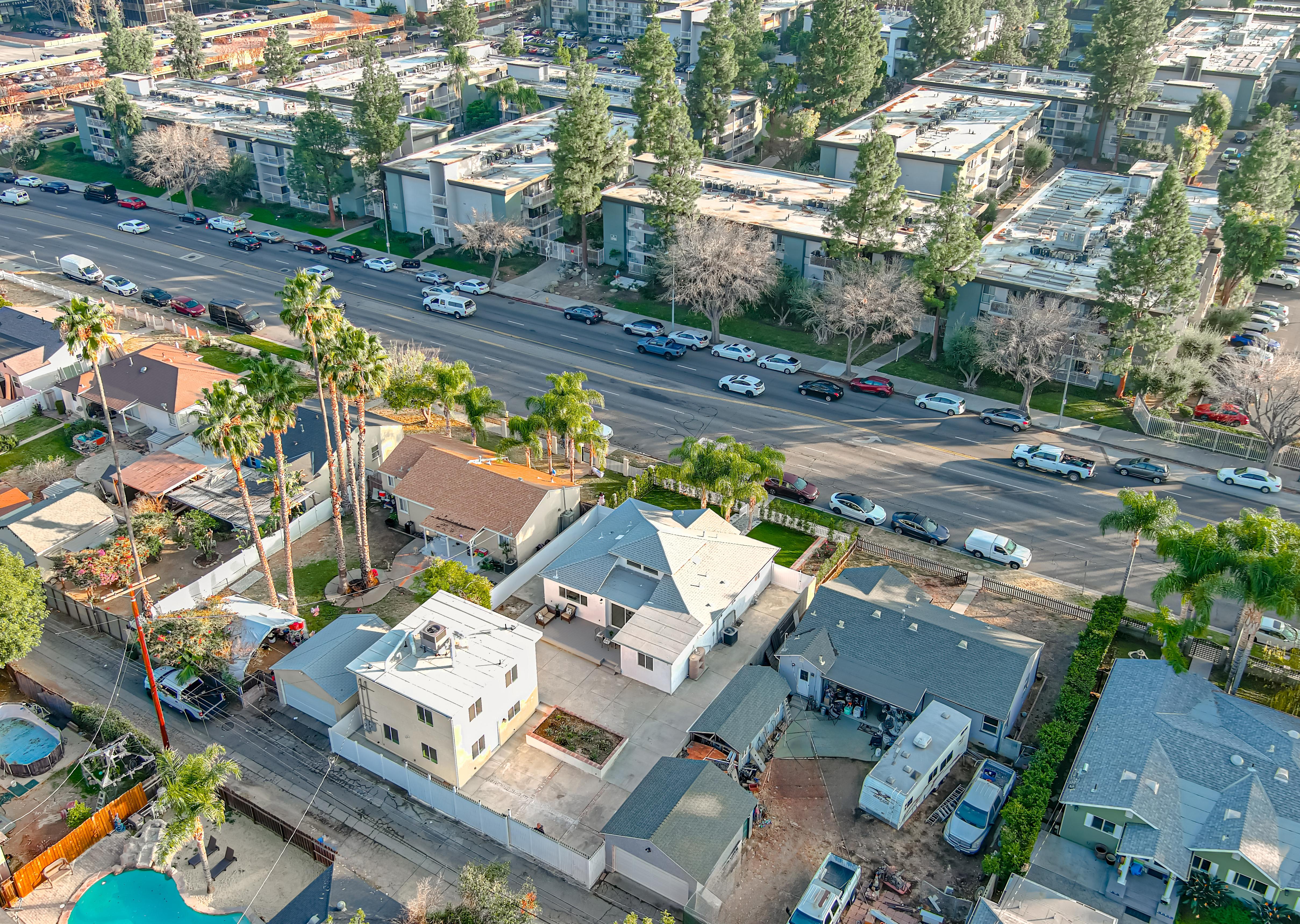Woodland Hills, California, 91303, United States, 6 Bedrooms Bedrooms, ,7 BathroomsBathrooms,Residential,For Sale,1838273