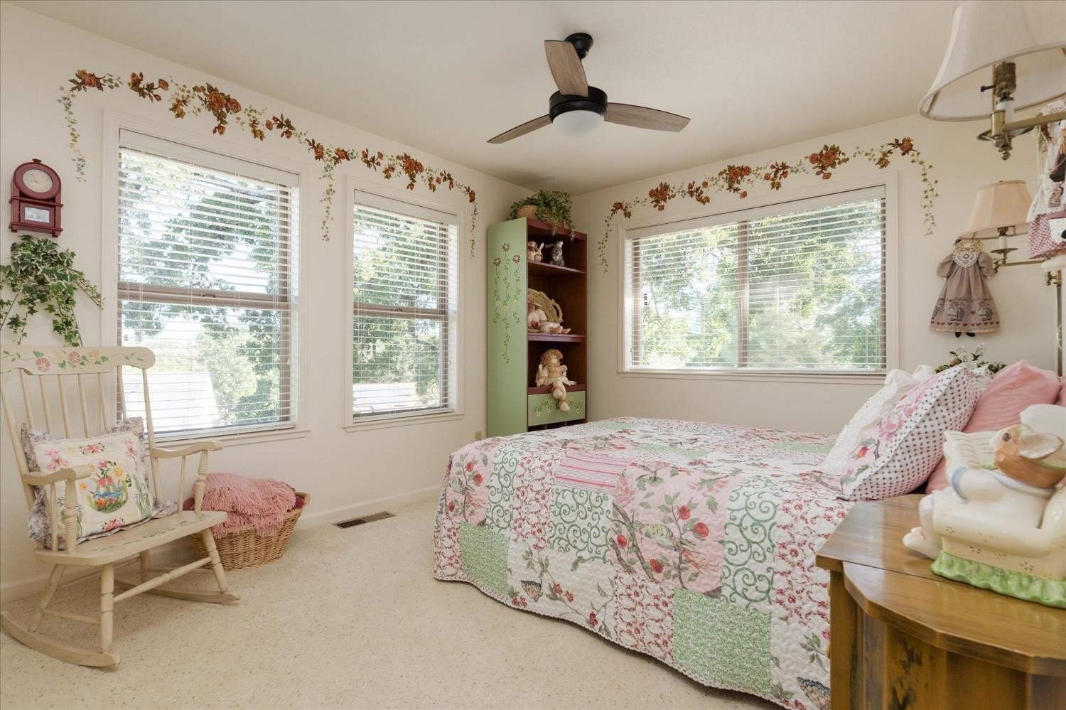 Angels Camp, California, 95222, United States, 4 Bedrooms Bedrooms, ,2 BathroomsBathrooms,Residential,For Sale,1980350