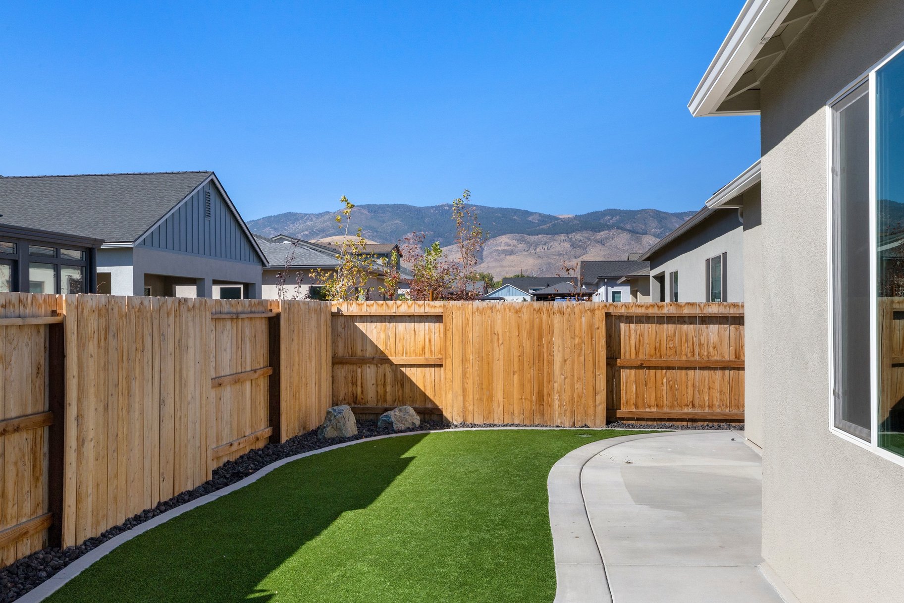  Beyond Builder Standard: Elevated Design, Flexible Living, Mountain Views - 物件實景