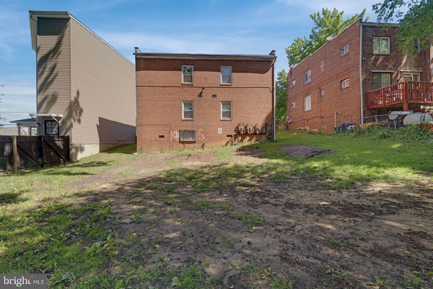 Washington, District of Columbia, 20020, United States, ,Residential,For Sale,1988092