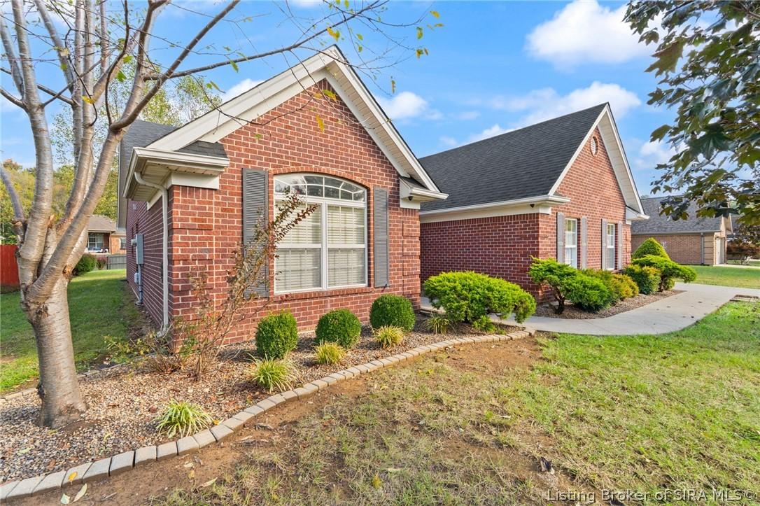 Crescent Hill Dr, Corydon, IN 47112