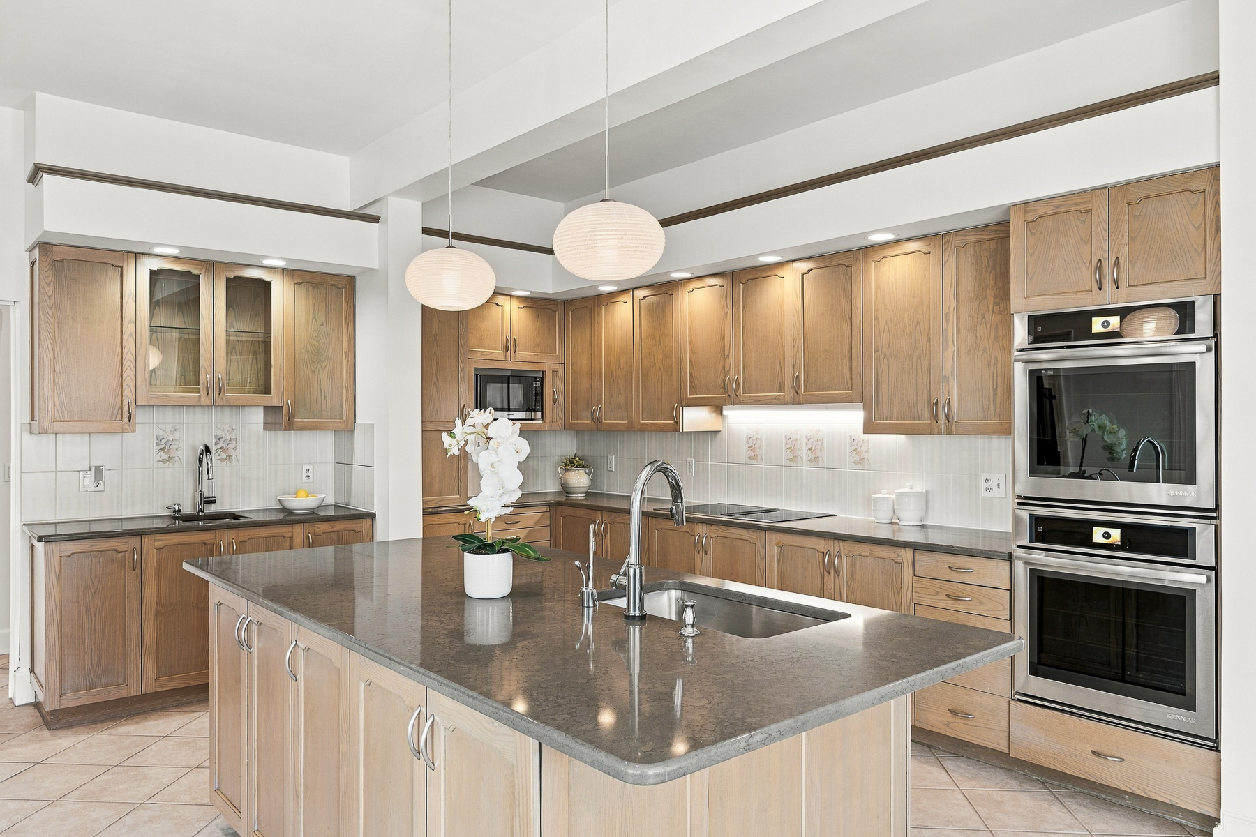  352 Atlantic Avenue, Marblehead, MA, 01945 - 物件實景
