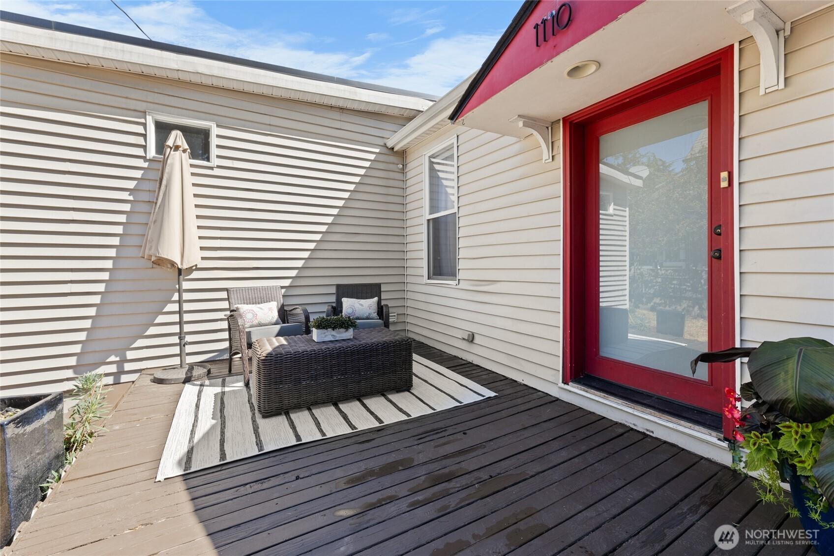 SEATTLE, Washington, 98108, United States, 4 Bedrooms Bedrooms, ,1 BathroomBathrooms,Residential,For Sale,1890479