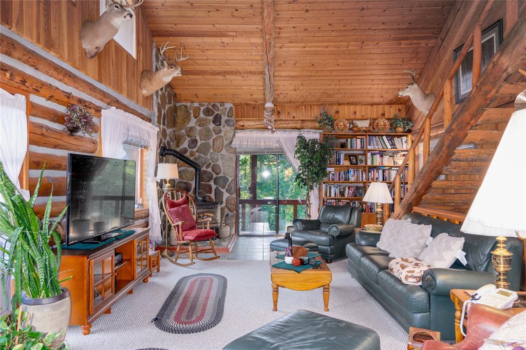 Troy, Montana, 59935, United States, 5 Bedrooms Bedrooms, ,3 BathroomsBathrooms,Residential,For Sale,1982632