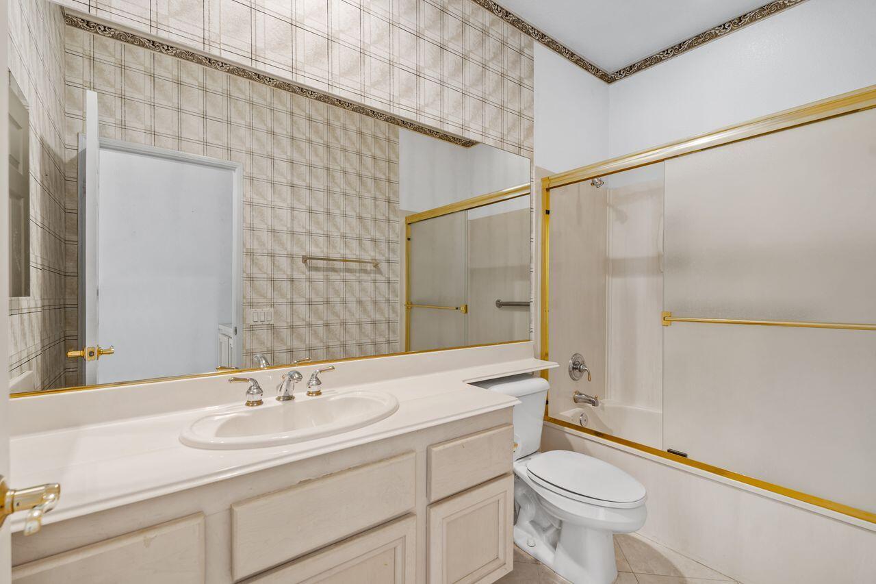 Indio, California, 92201, United States, 3 Bedrooms Bedrooms, ,3 BathroomsBathrooms,Residential,For Sale,1955599