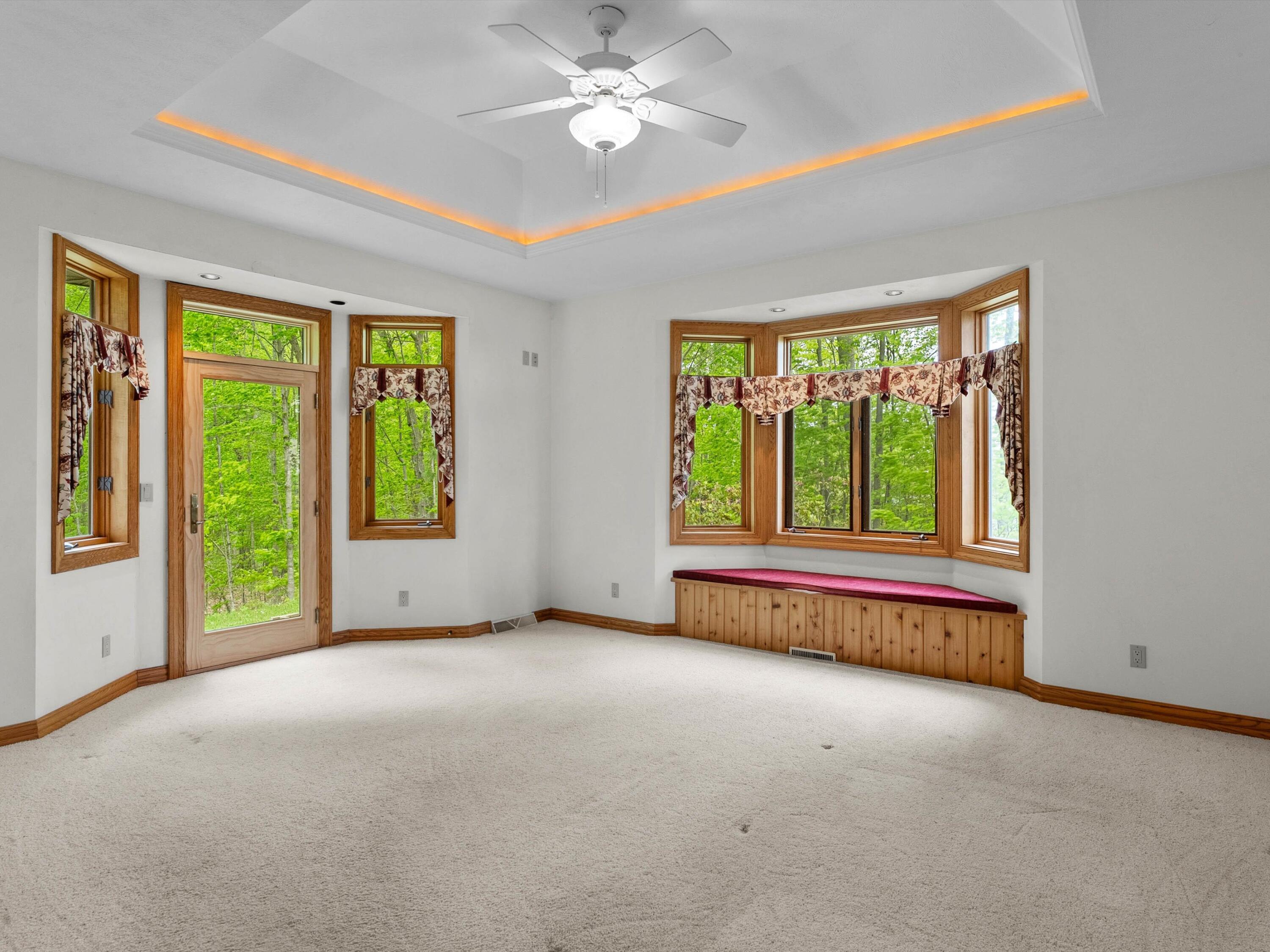 Eaton, Wisconsin, 54245, United States, 3 Bedrooms Bedrooms, ,4 BathroomsBathrooms,Residential,For Sale,1926569